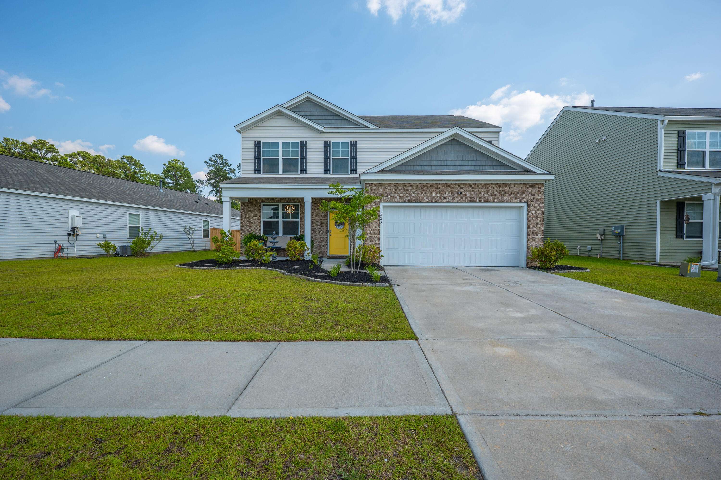 Summerville, SC 29486,225 N Light Way
