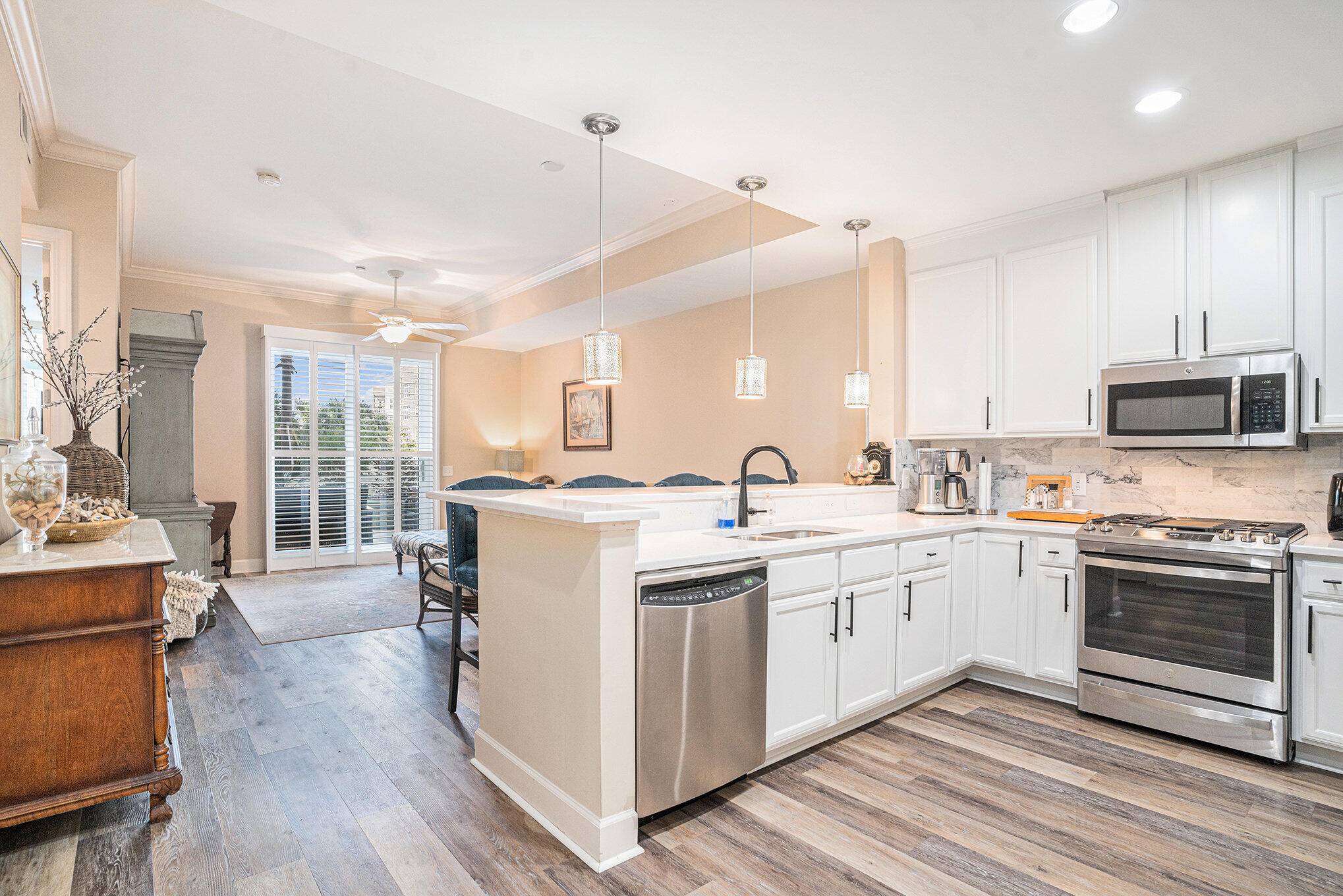 Charleston, SC 29492,145 Pier View St #111