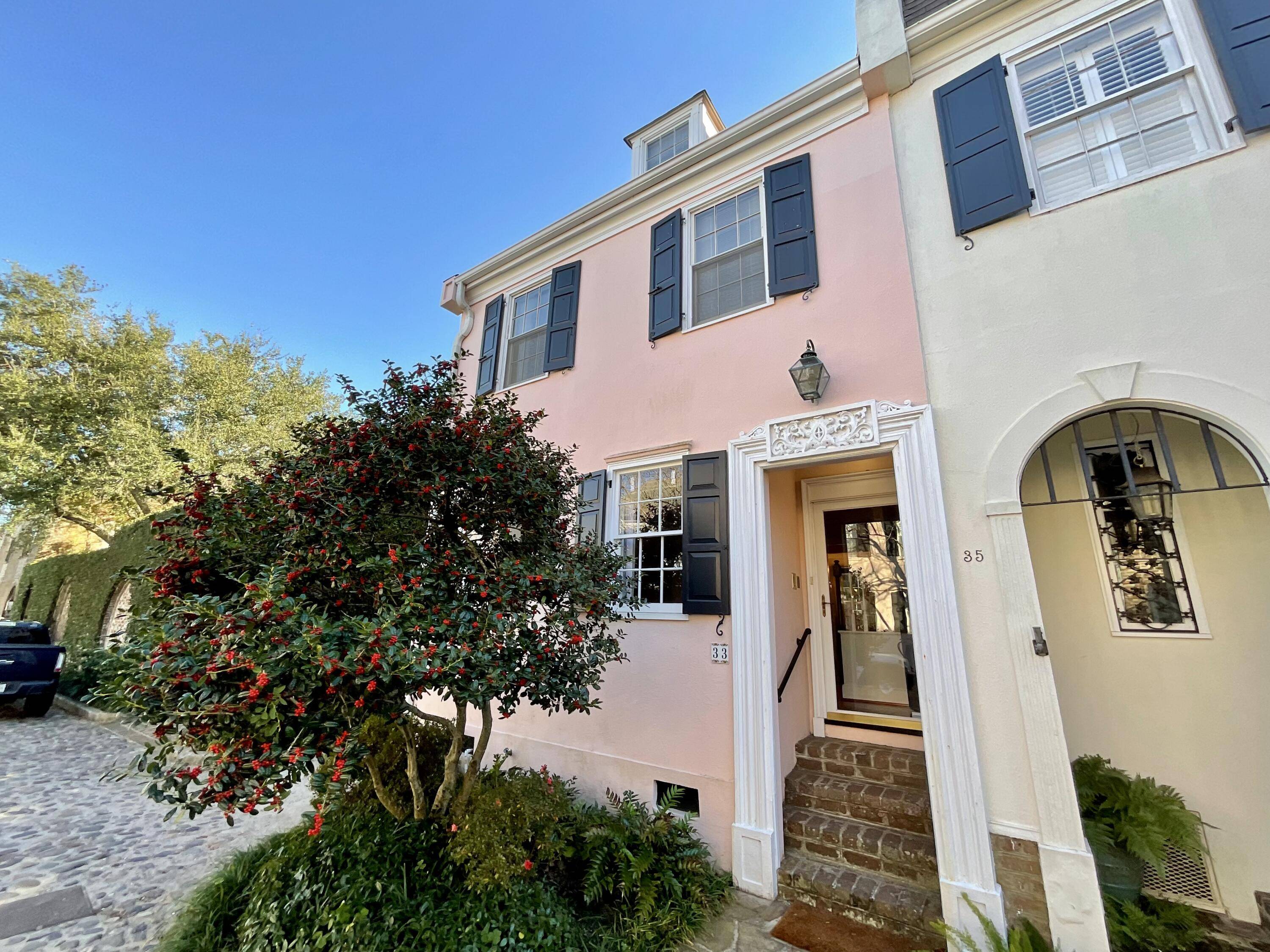 Charleston, SC 29401,33 N Adgers Wharf