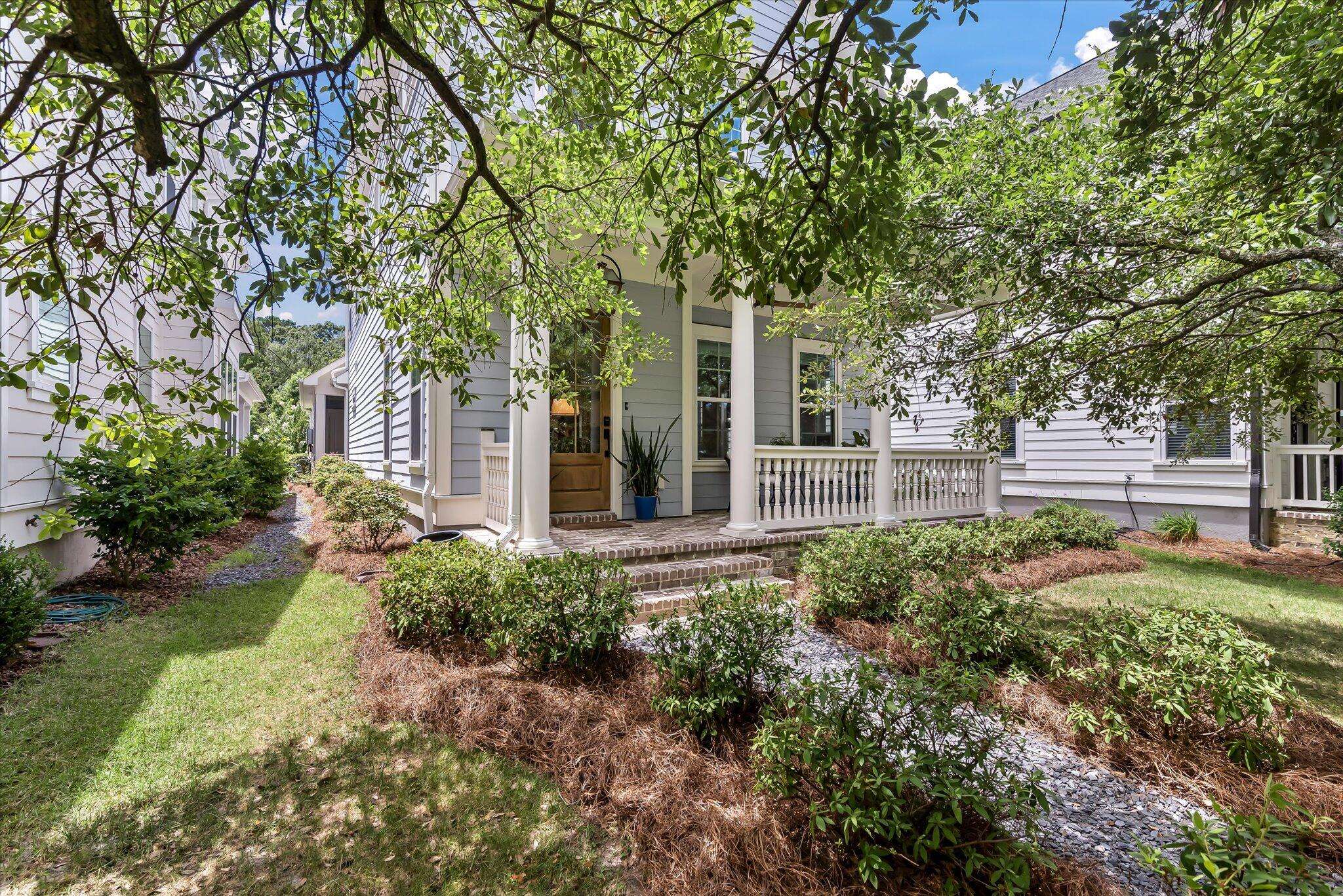 Charleston, SC 29407,1052 Avenue Of Oaks
