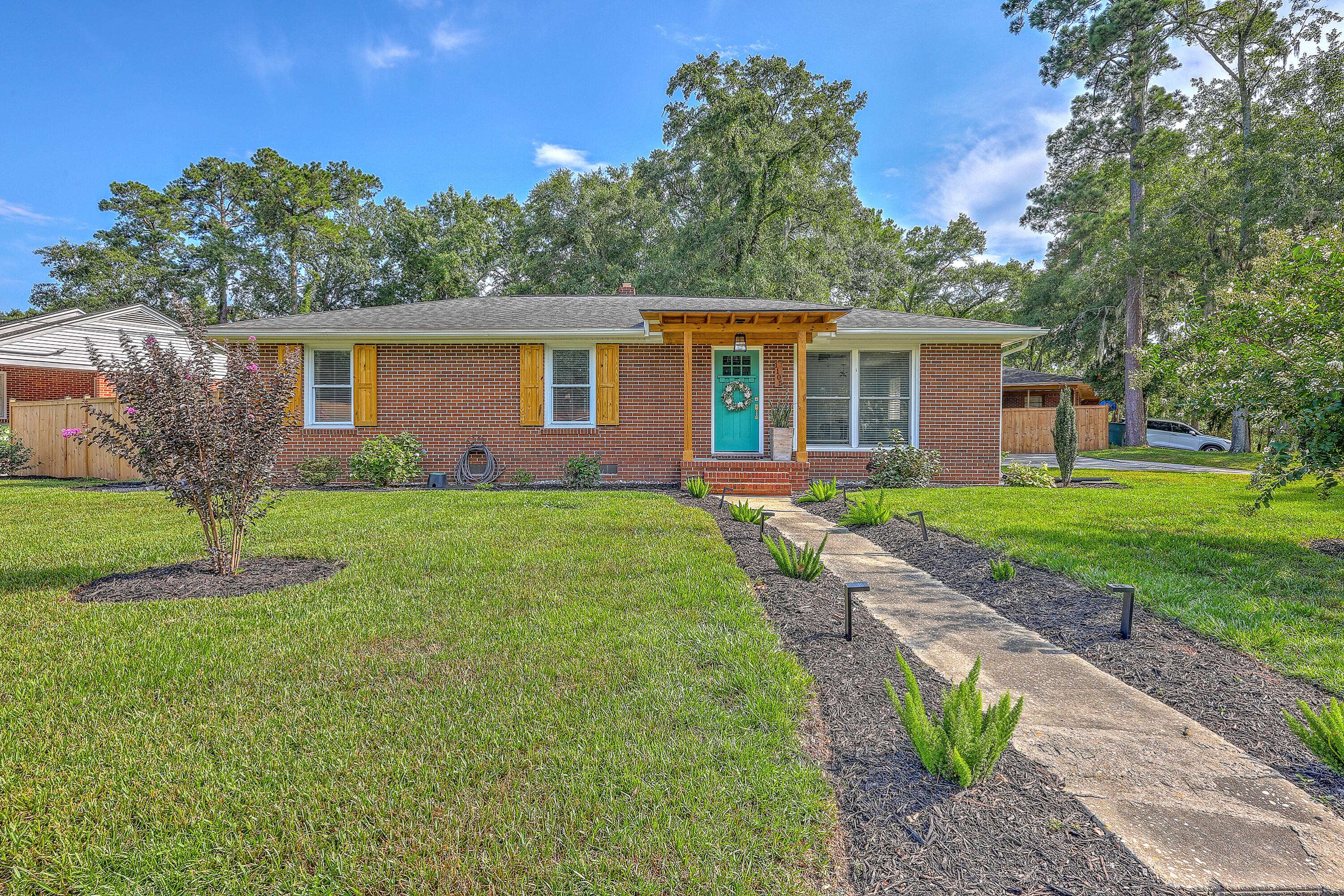 Hanahan, SC 29410,1105 Woodside Dr