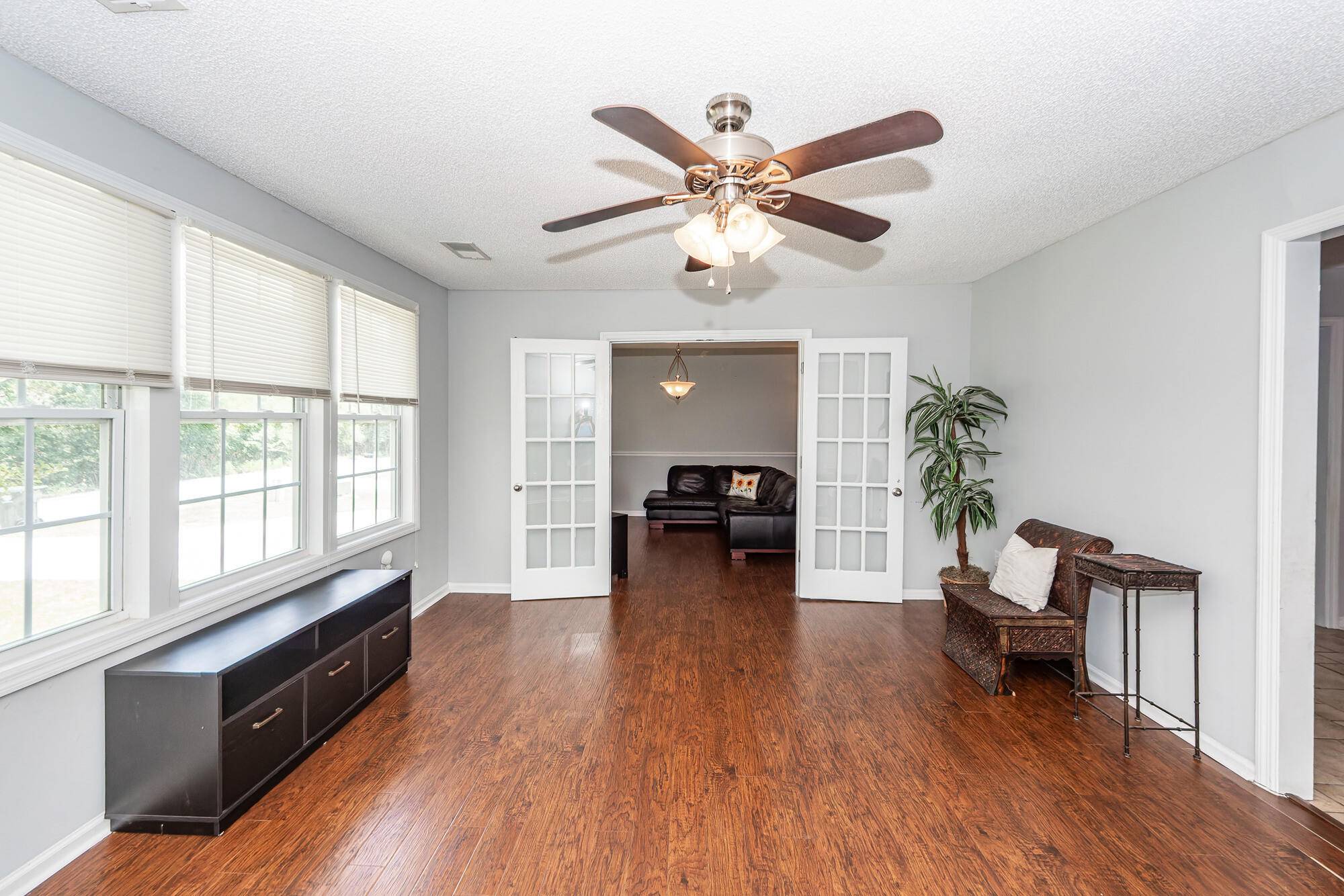 Moncks Corner, SC 29461,113 Junior Rd
