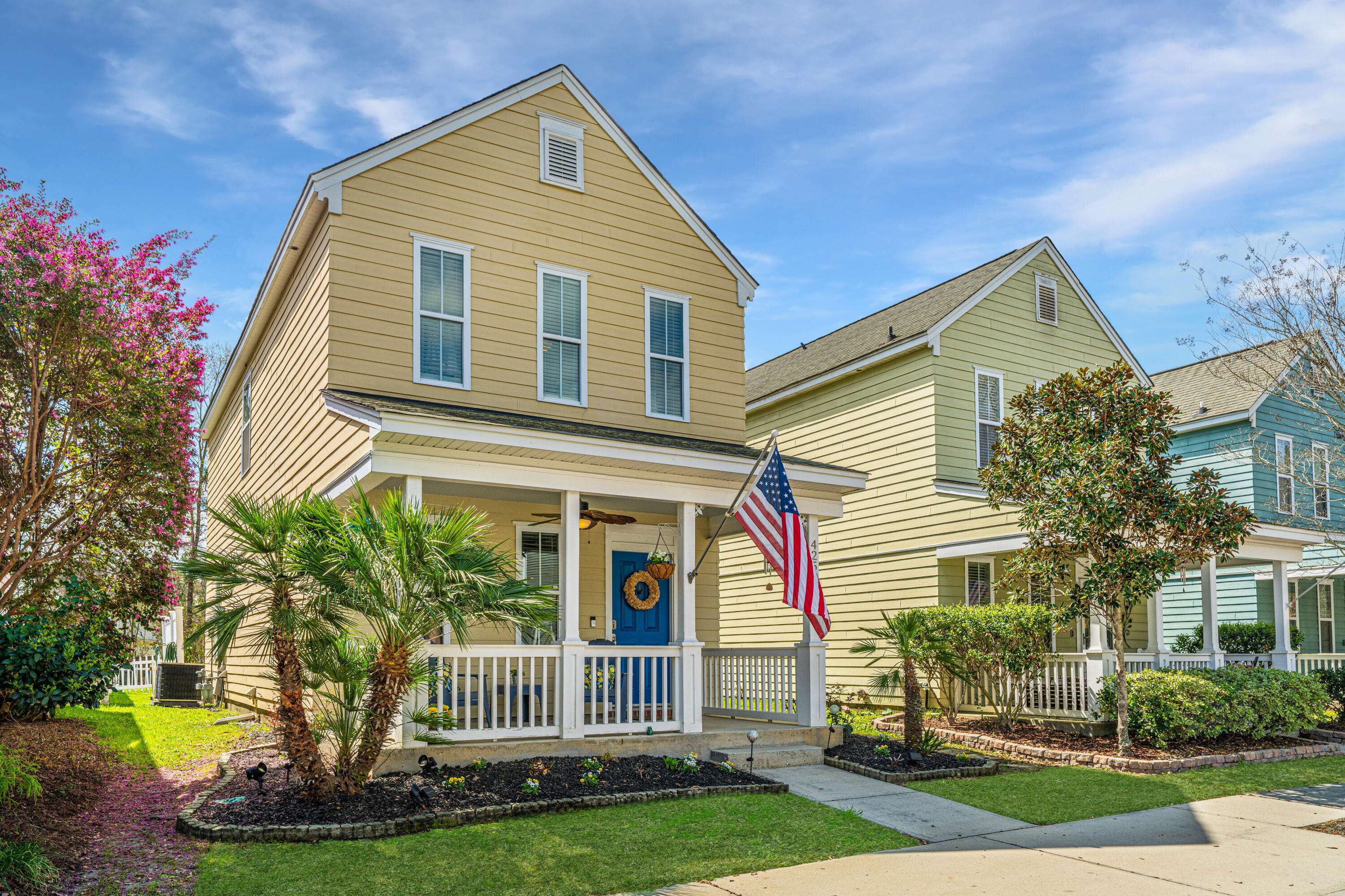 Summerville, SC 29483,425 Verbena Ave