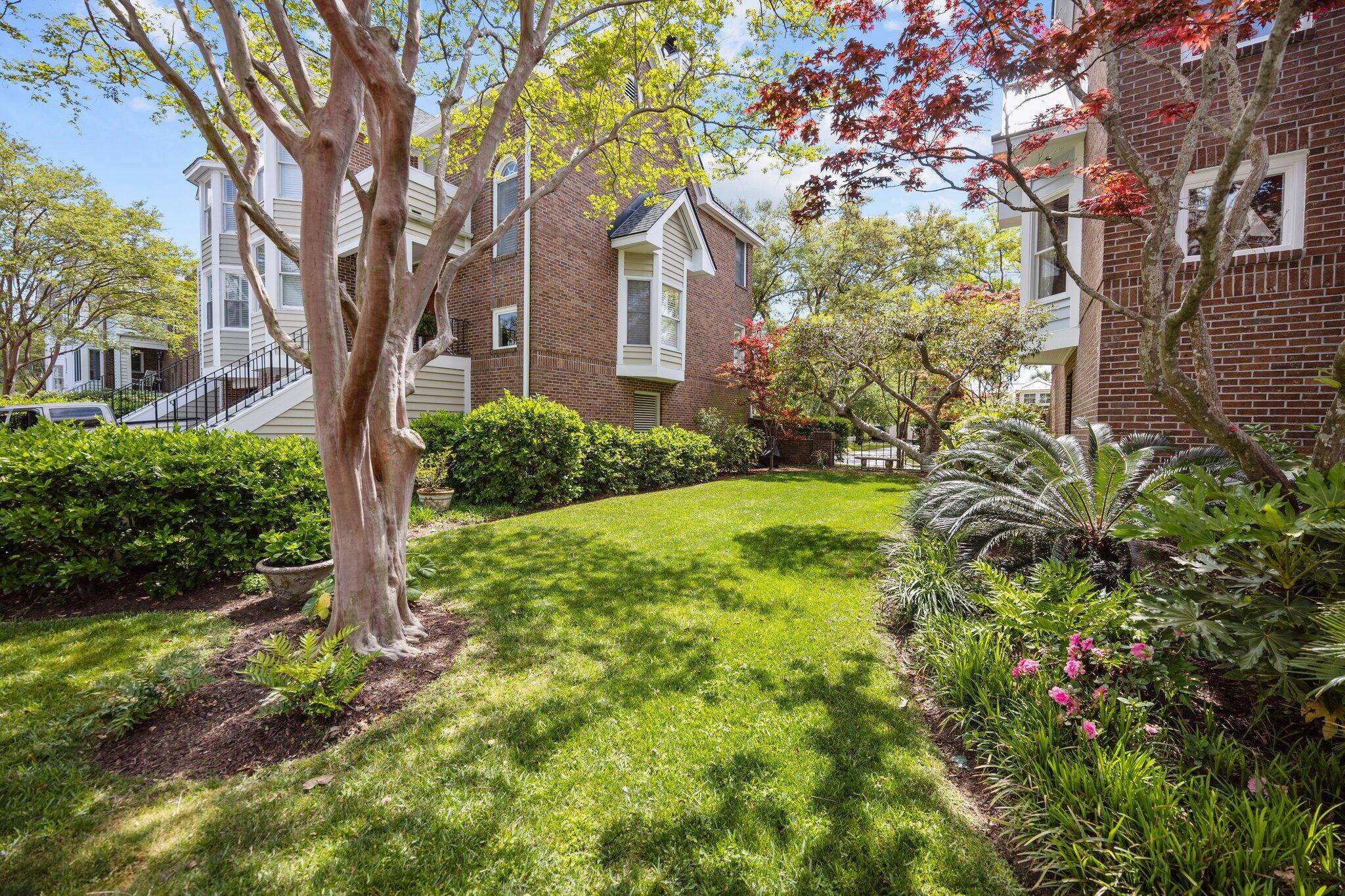 Charleston, SC 29401,11 Harleston Pl