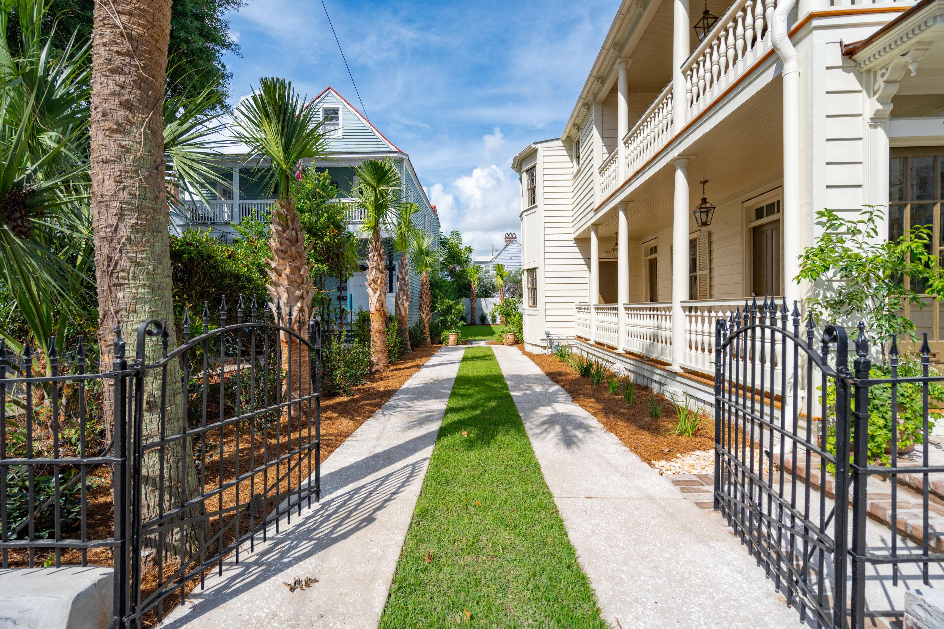 Charleston, SC 29403,7 Percy St