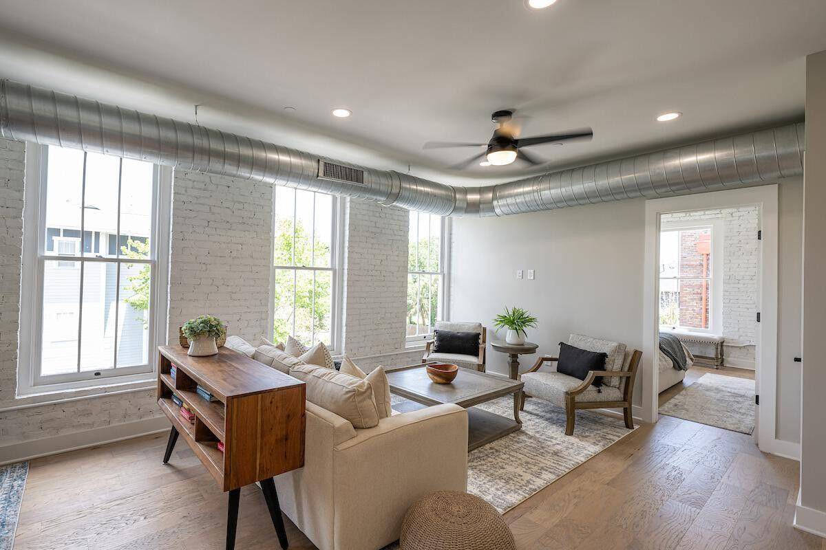 Charleston, SC 29403,70 Carolina St #301