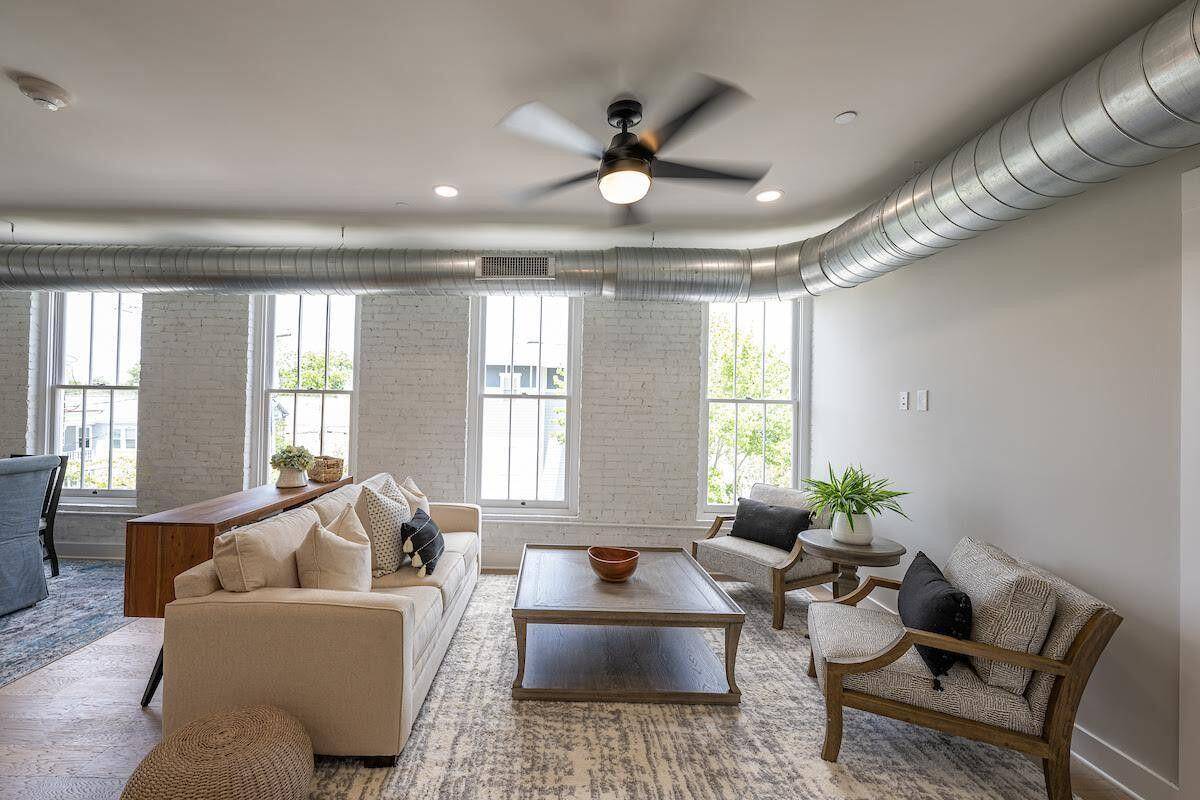 Charleston, SC 29403,70 Carolina St #301
