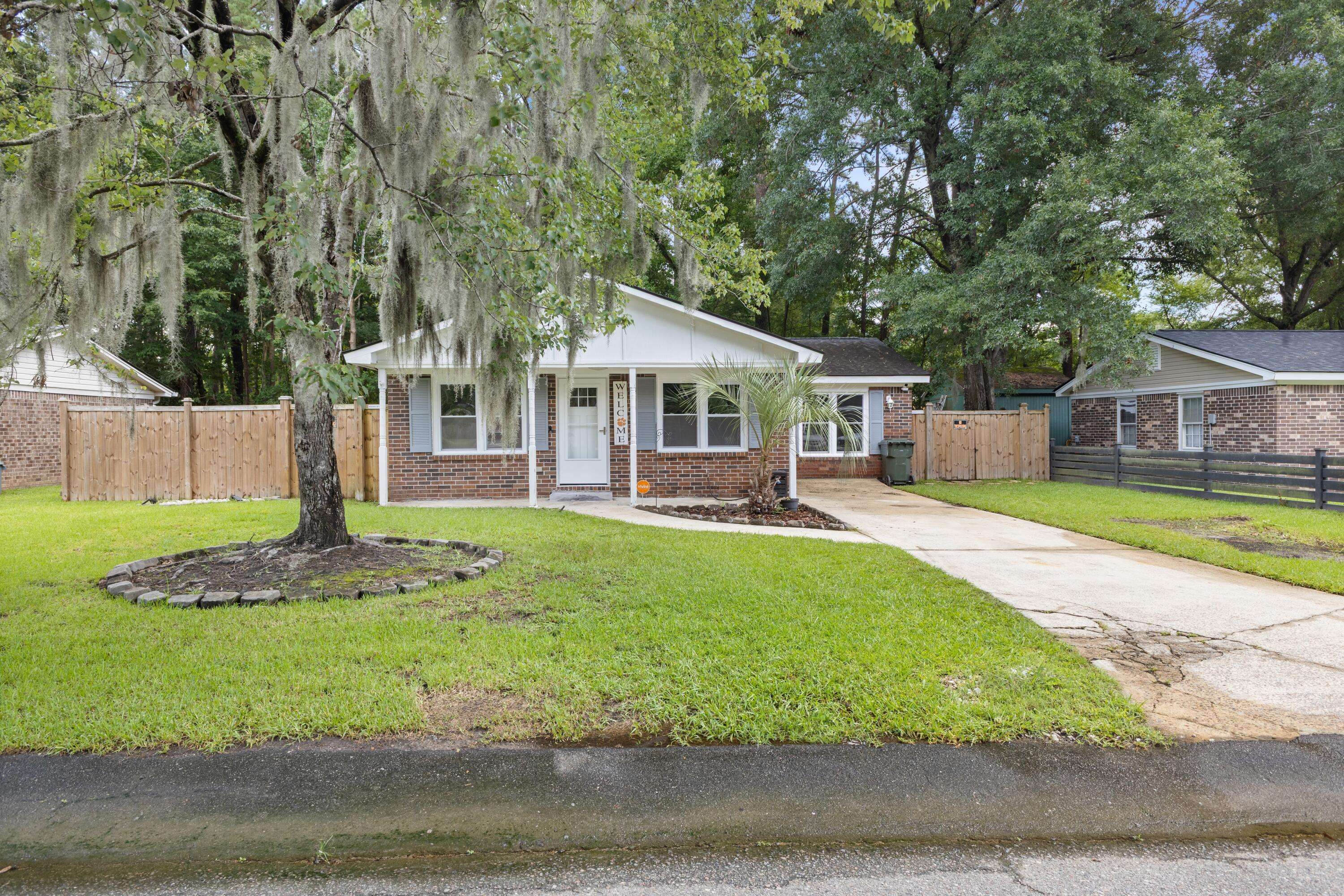 Goose Creek, SC 29445,317 Water Oak Dr