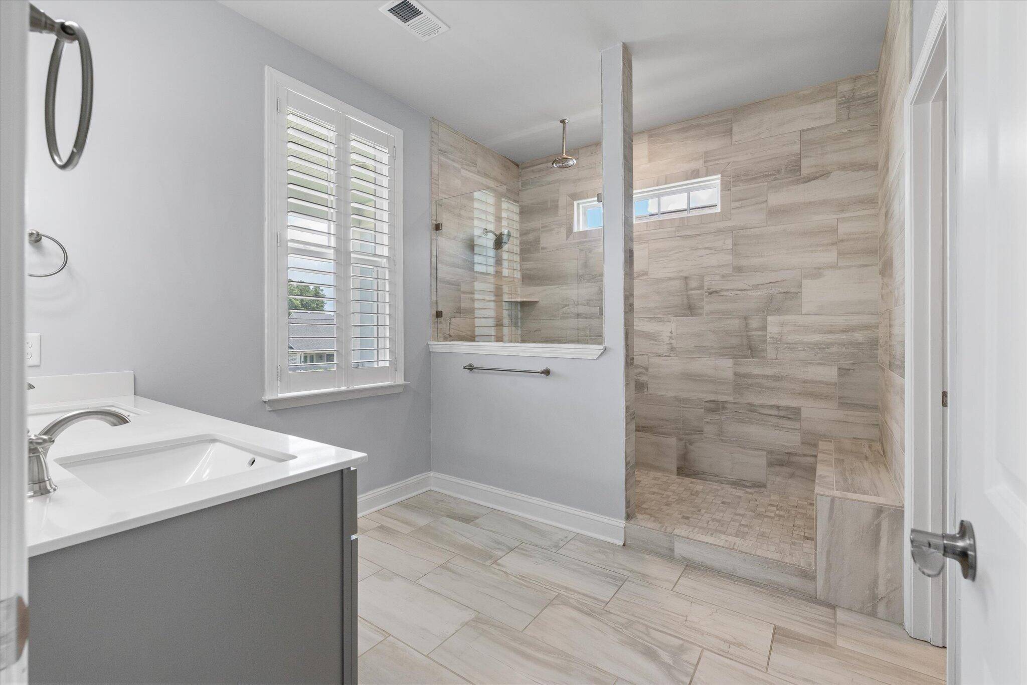 Summerville, SC 29486,645 Blueway Ave
