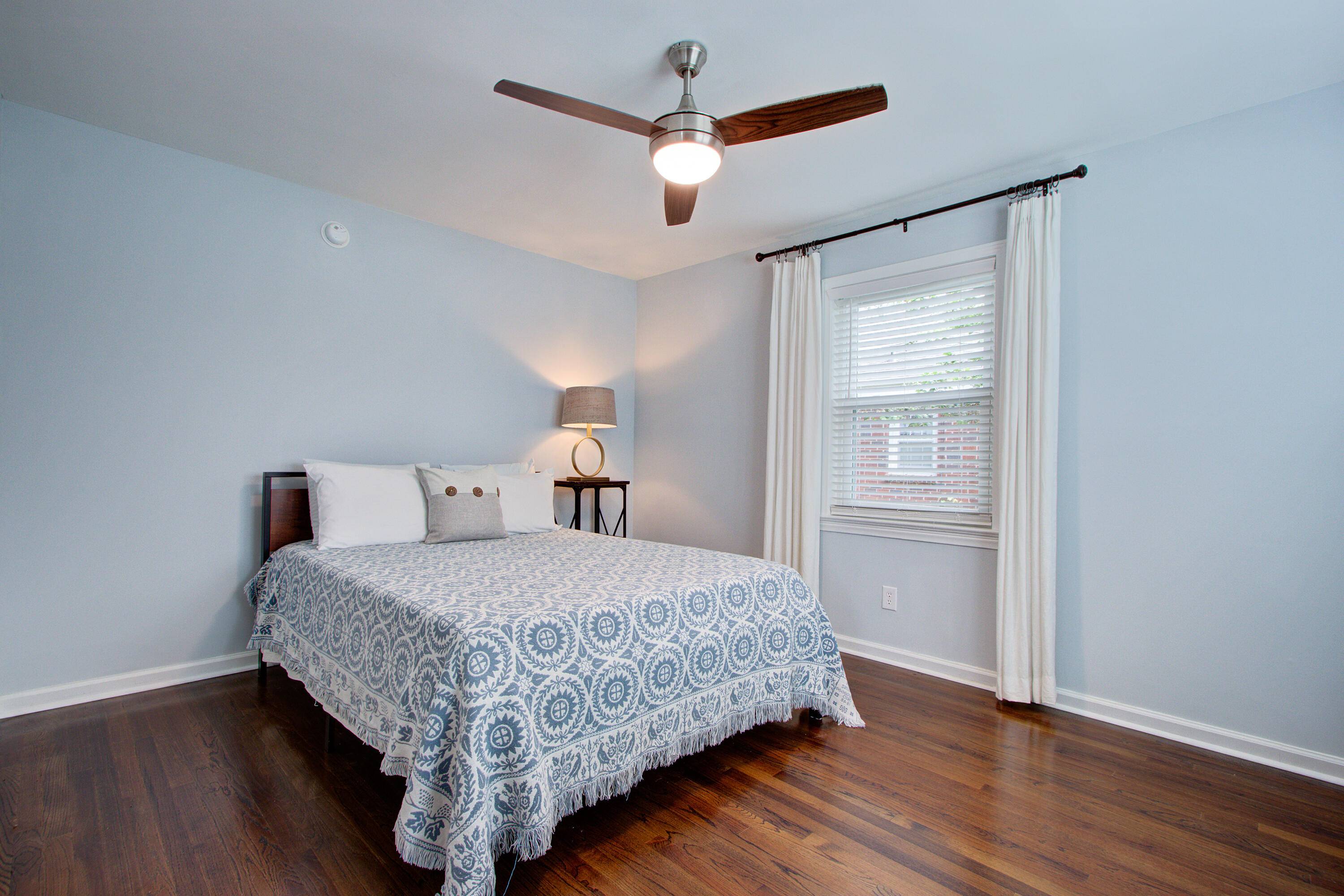 North Charleston, SC 29405,5043 Victoria Ave