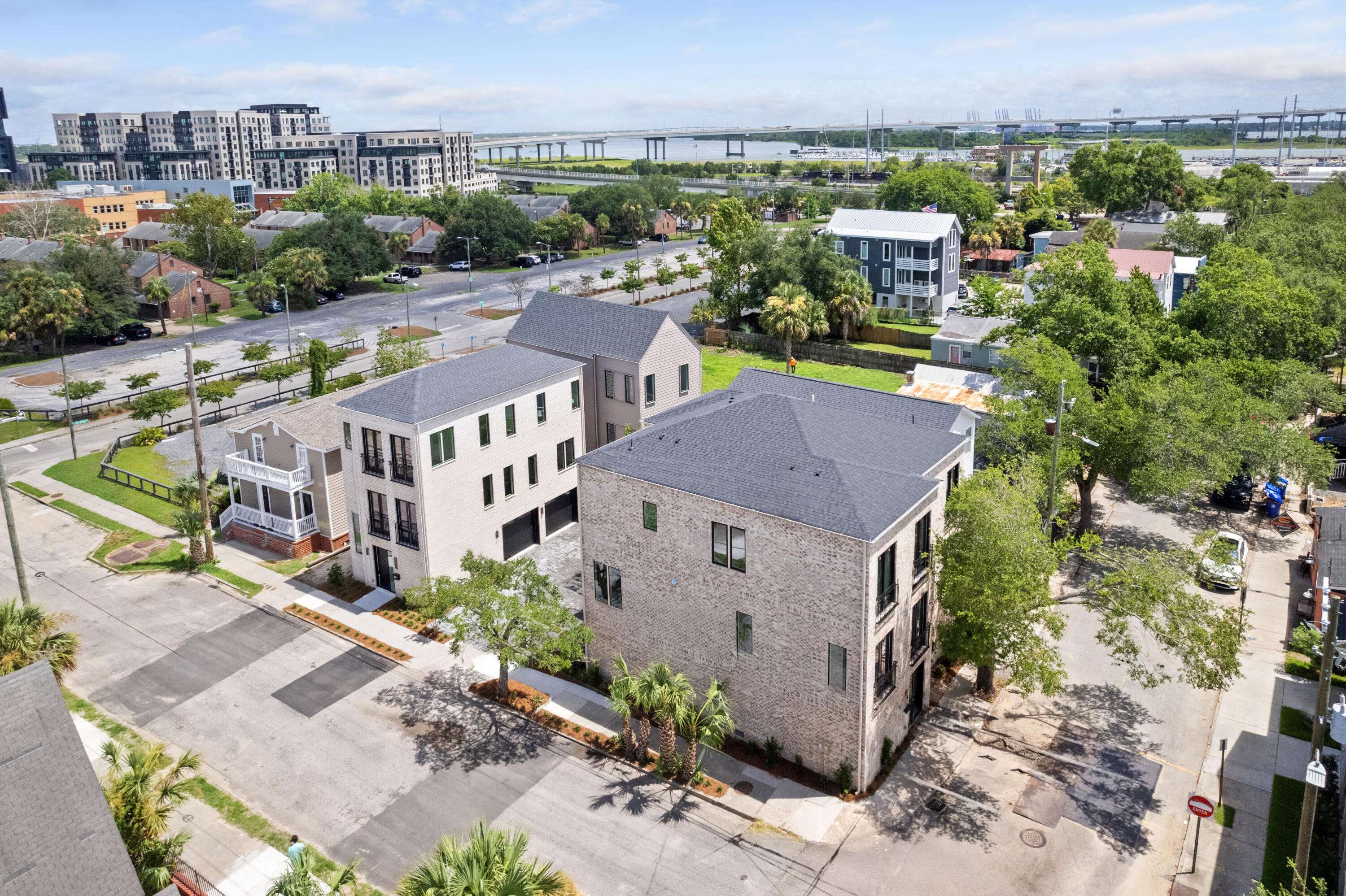 Charleston, SC 29403,48 Cooper St