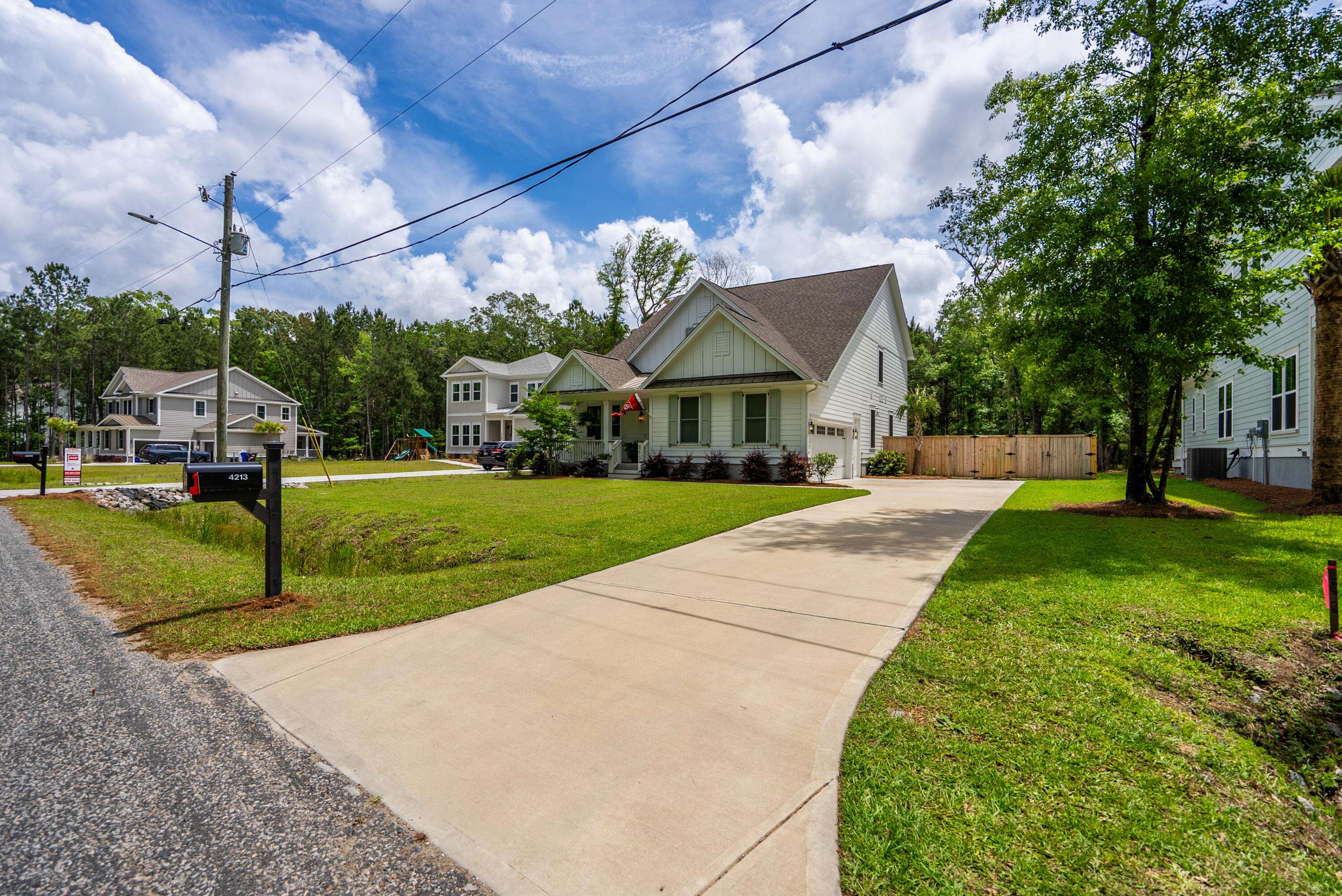 Hollywood, SC 29449,4213 Royal Harbor Rd