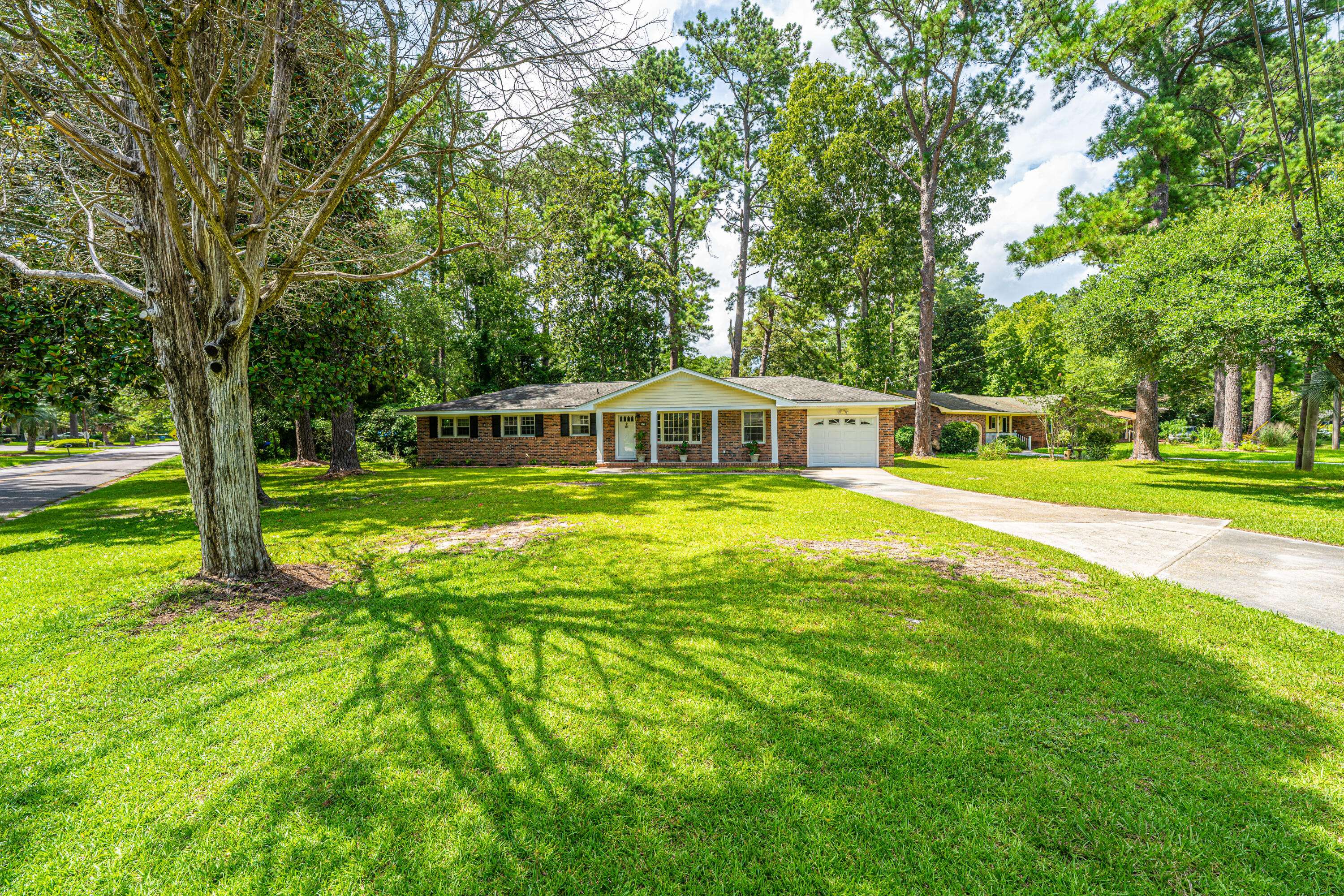 Summerville, SC 29483,301 Corey Blvd