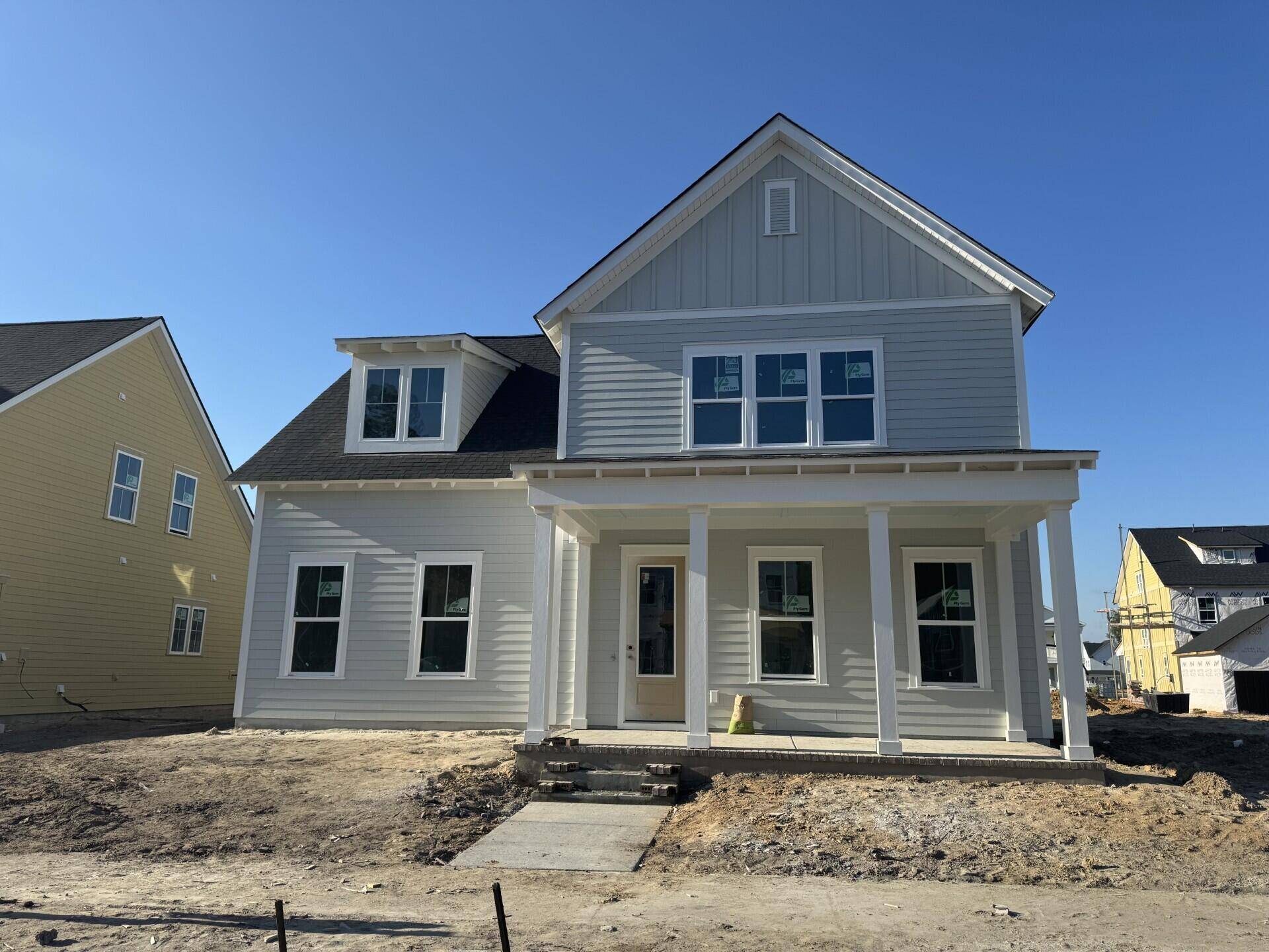 Summerville, SC 29486,621 June Berry Dr