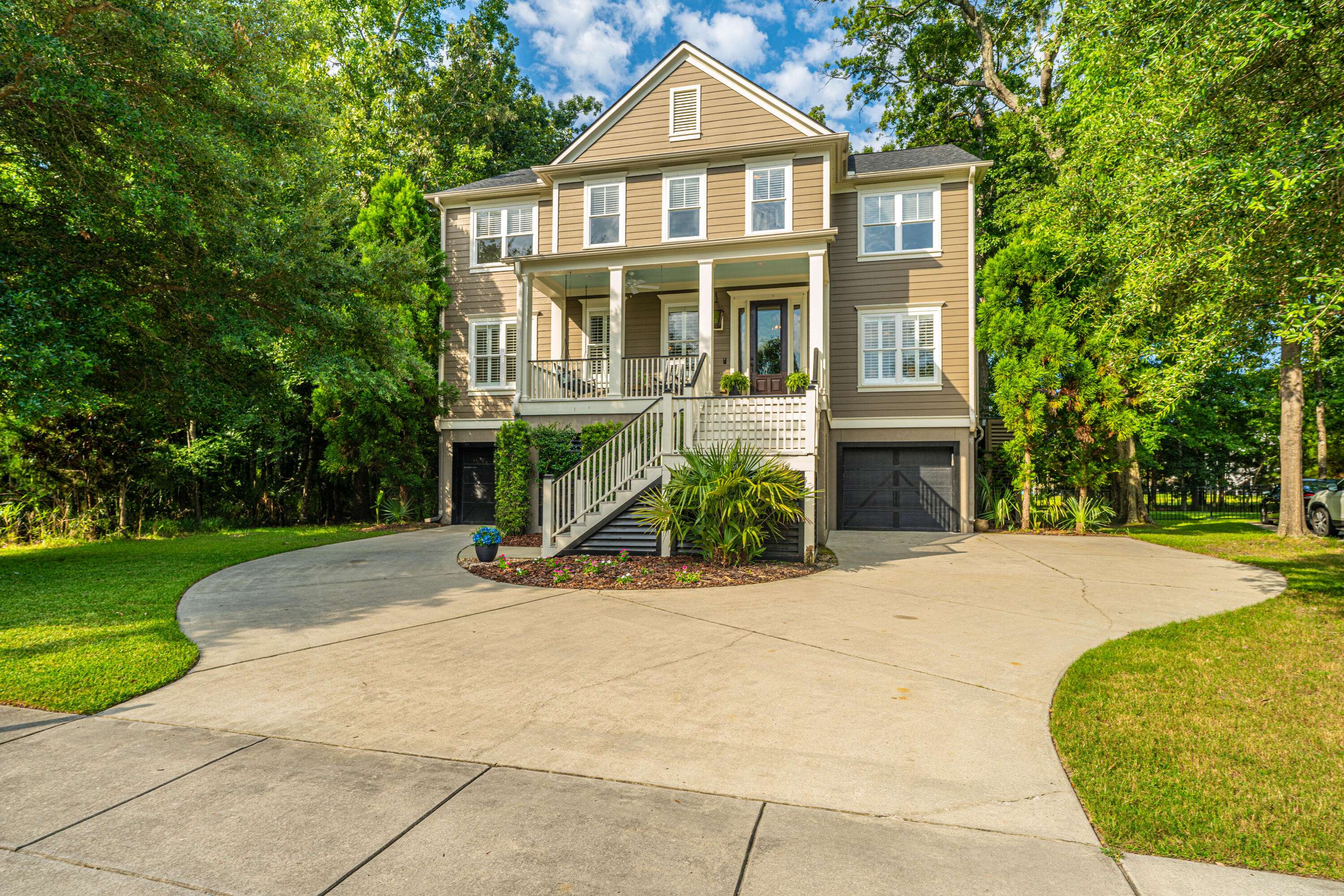 Mount Pleasant, SC 29466,3081 Yachtsman Dr