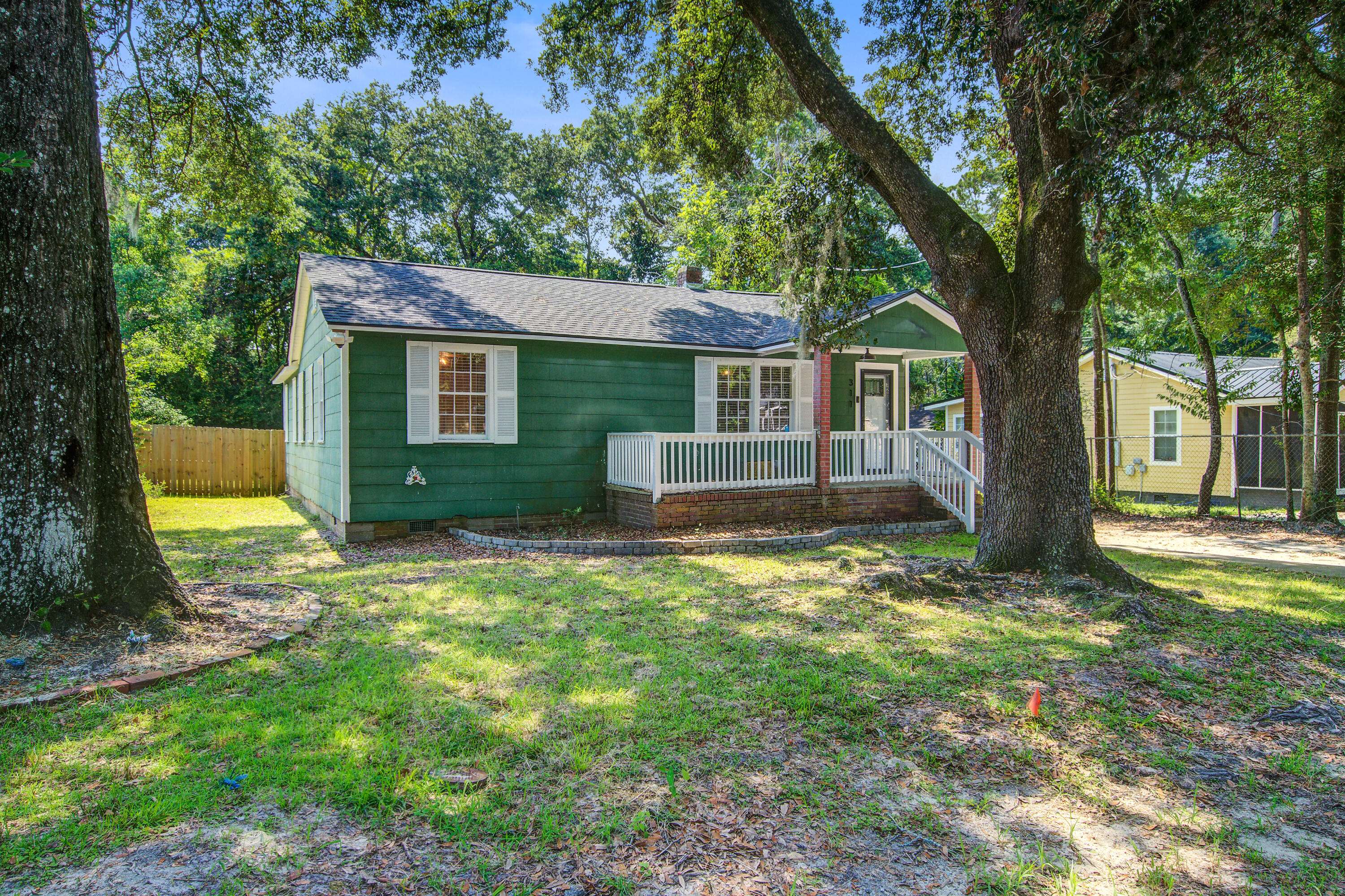 Walterboro, SC 29488,311 Rivers St