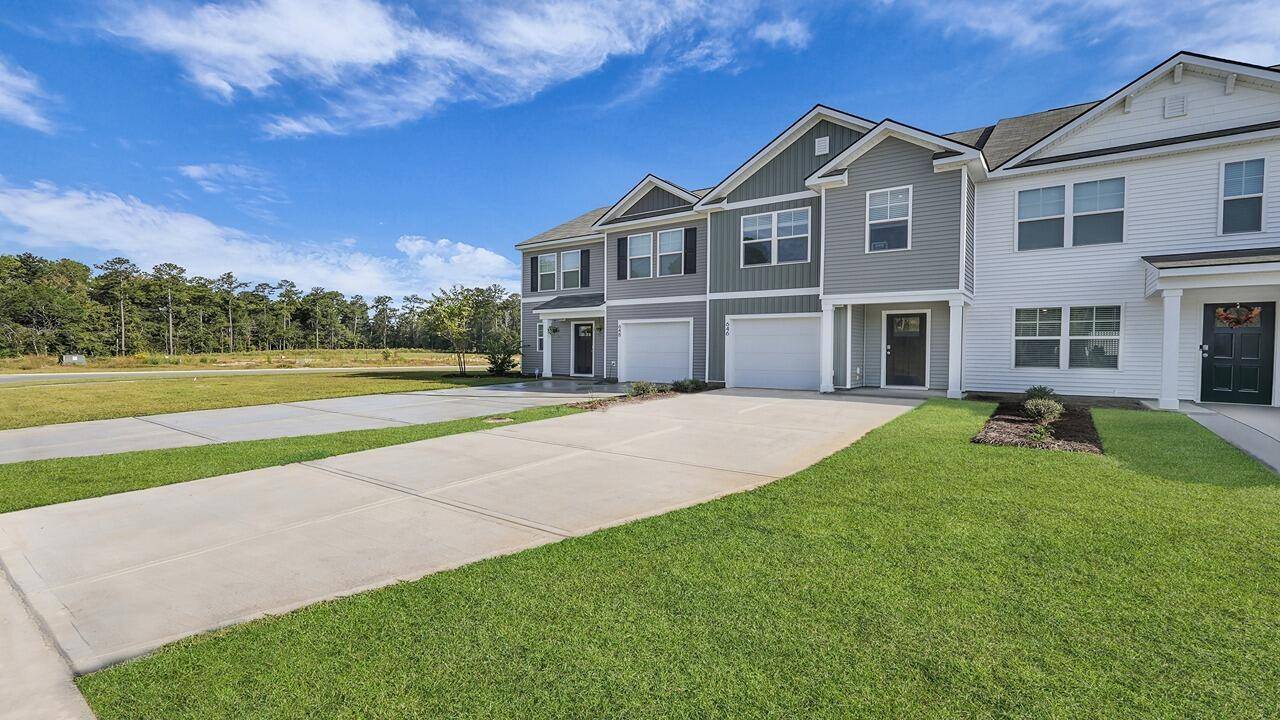 Summerville, SC 29486,642 Pleasant Grove Way
