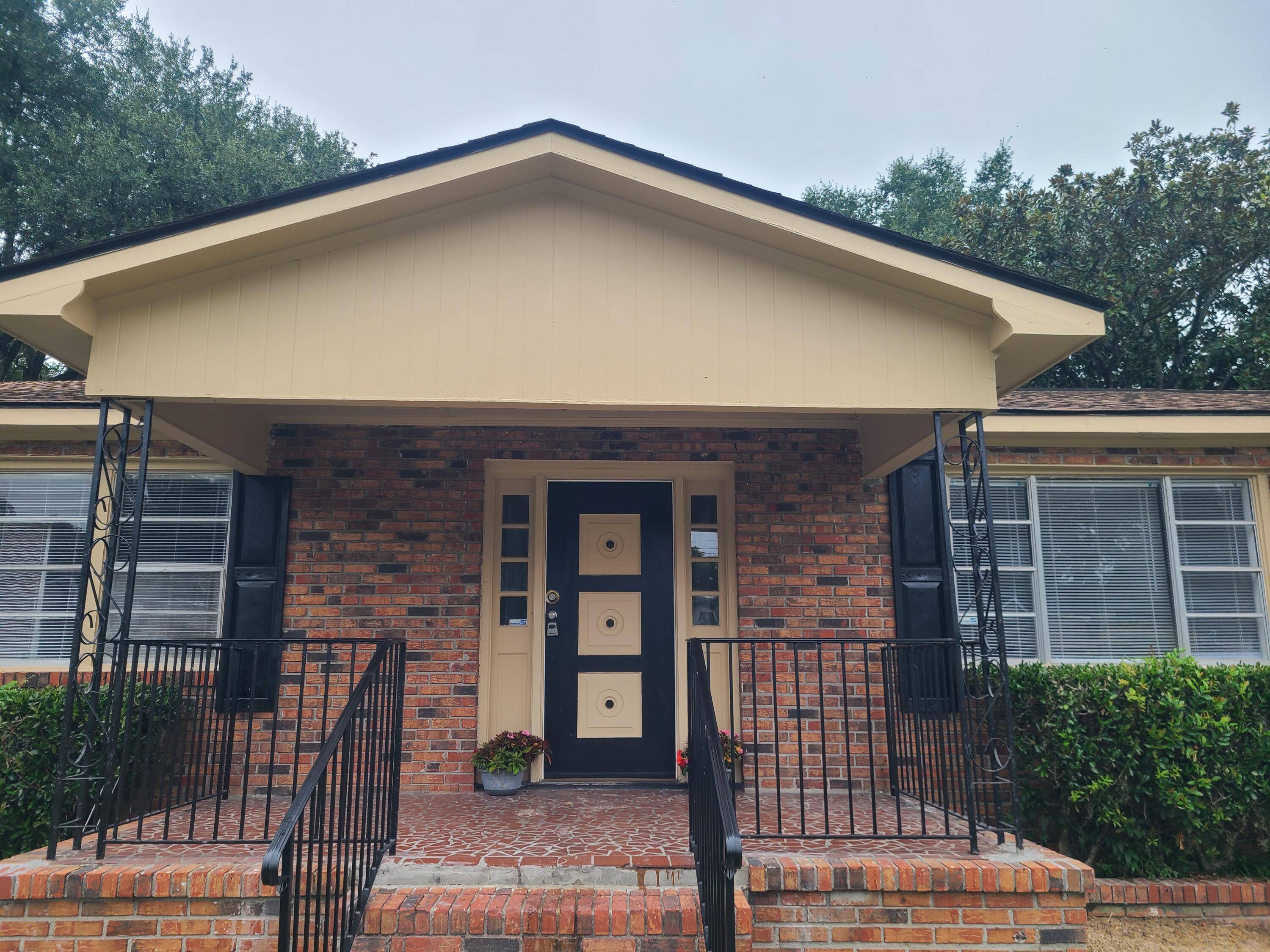 North Charleston, SC 29406,2016 Spruce Blvd