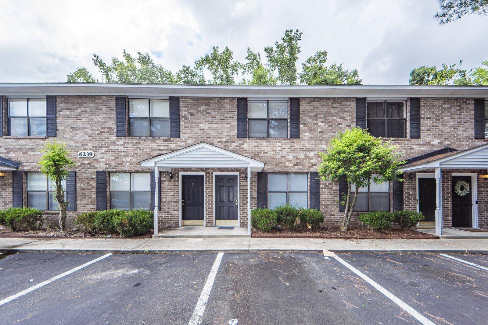 North Charleston, SC 29406,6239 Lucille Dr #17-E