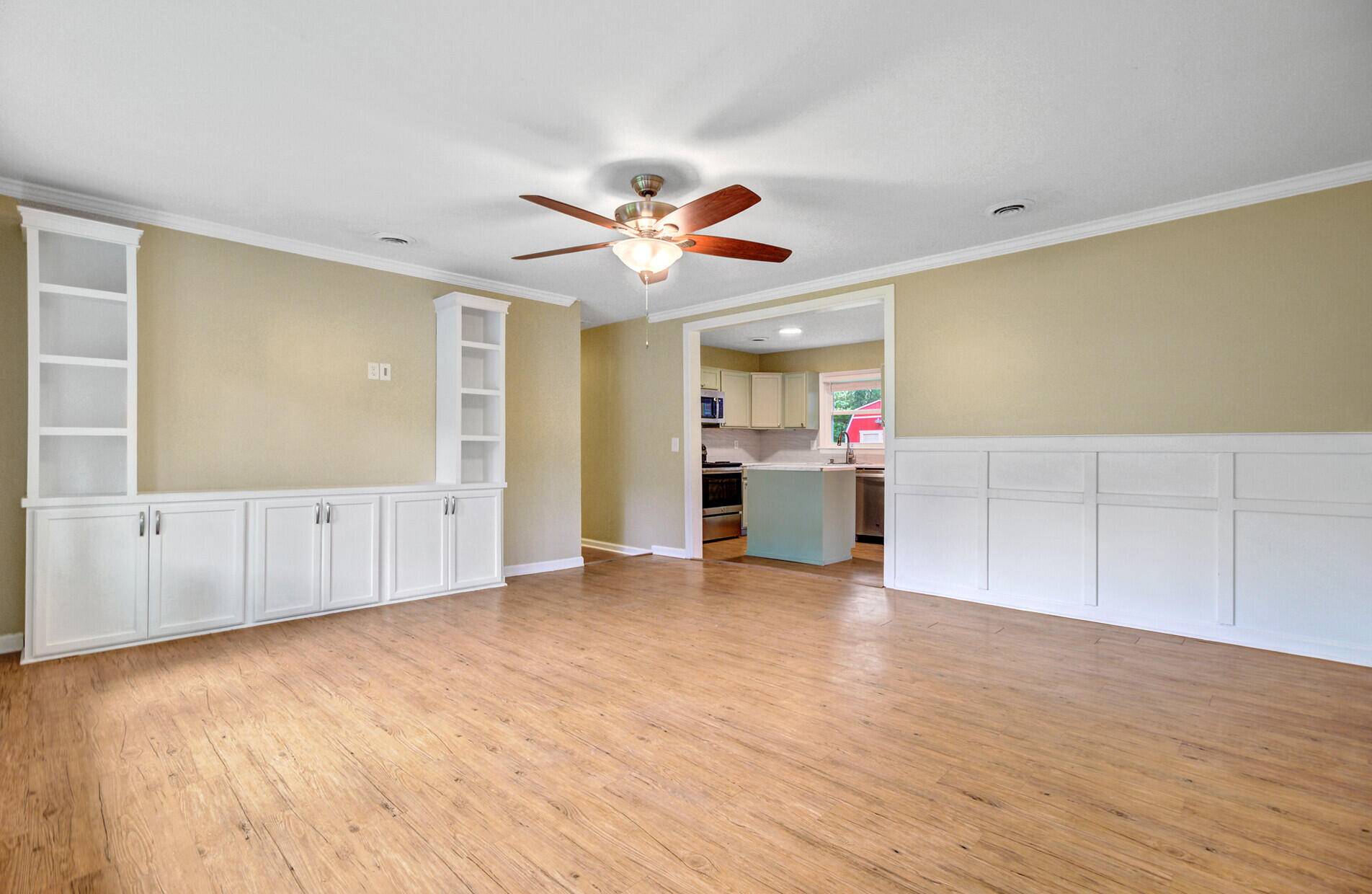 Summerville, SC 29485,211 Owens Dr