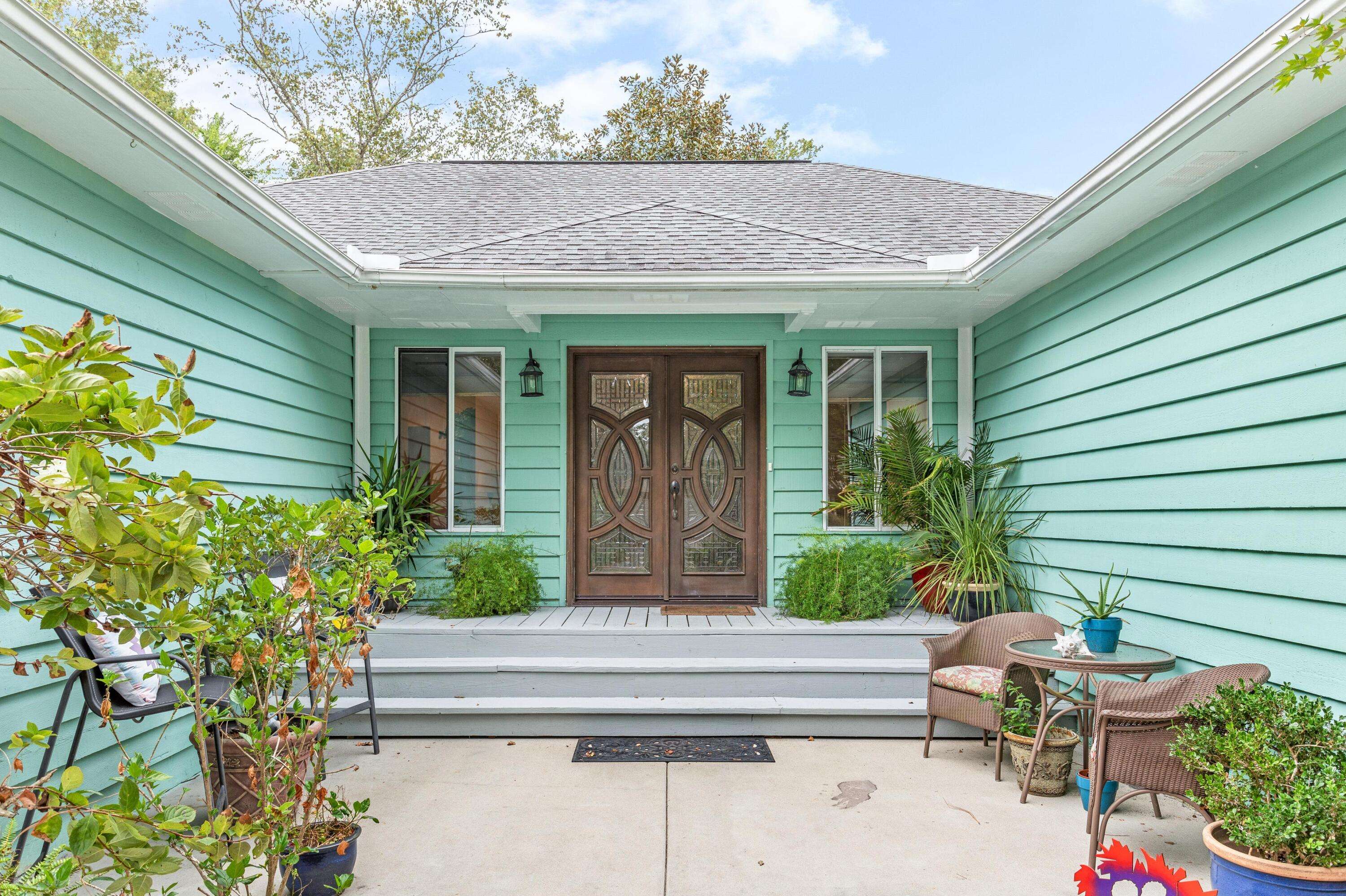 Mount Pleasant, SC 29464,811 Law Ln