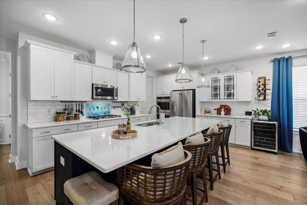 Summerville, SC 29486,115 Leeward Lndg