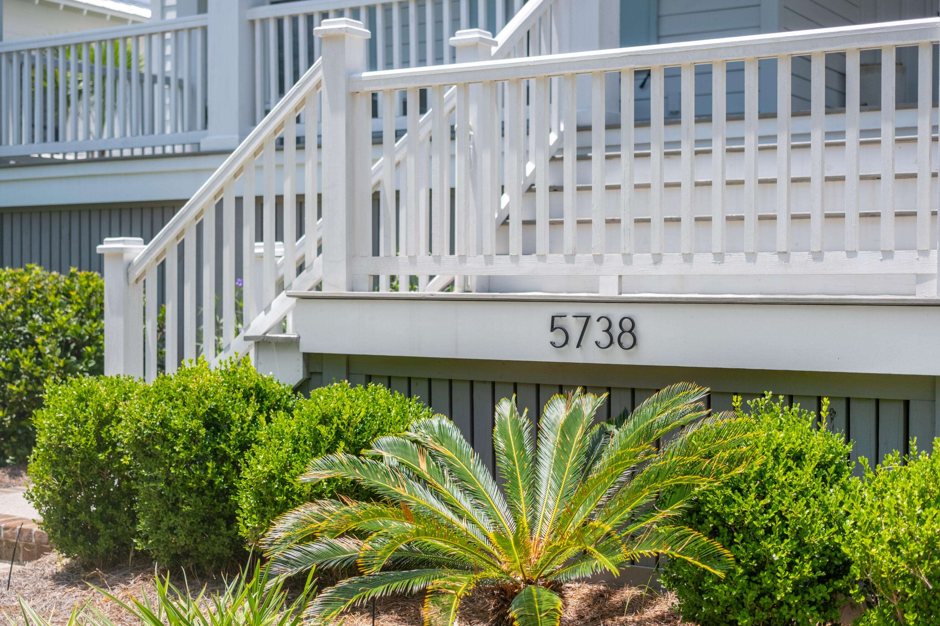 Johns Island, SC 29455,5738 Kiawah River Dr