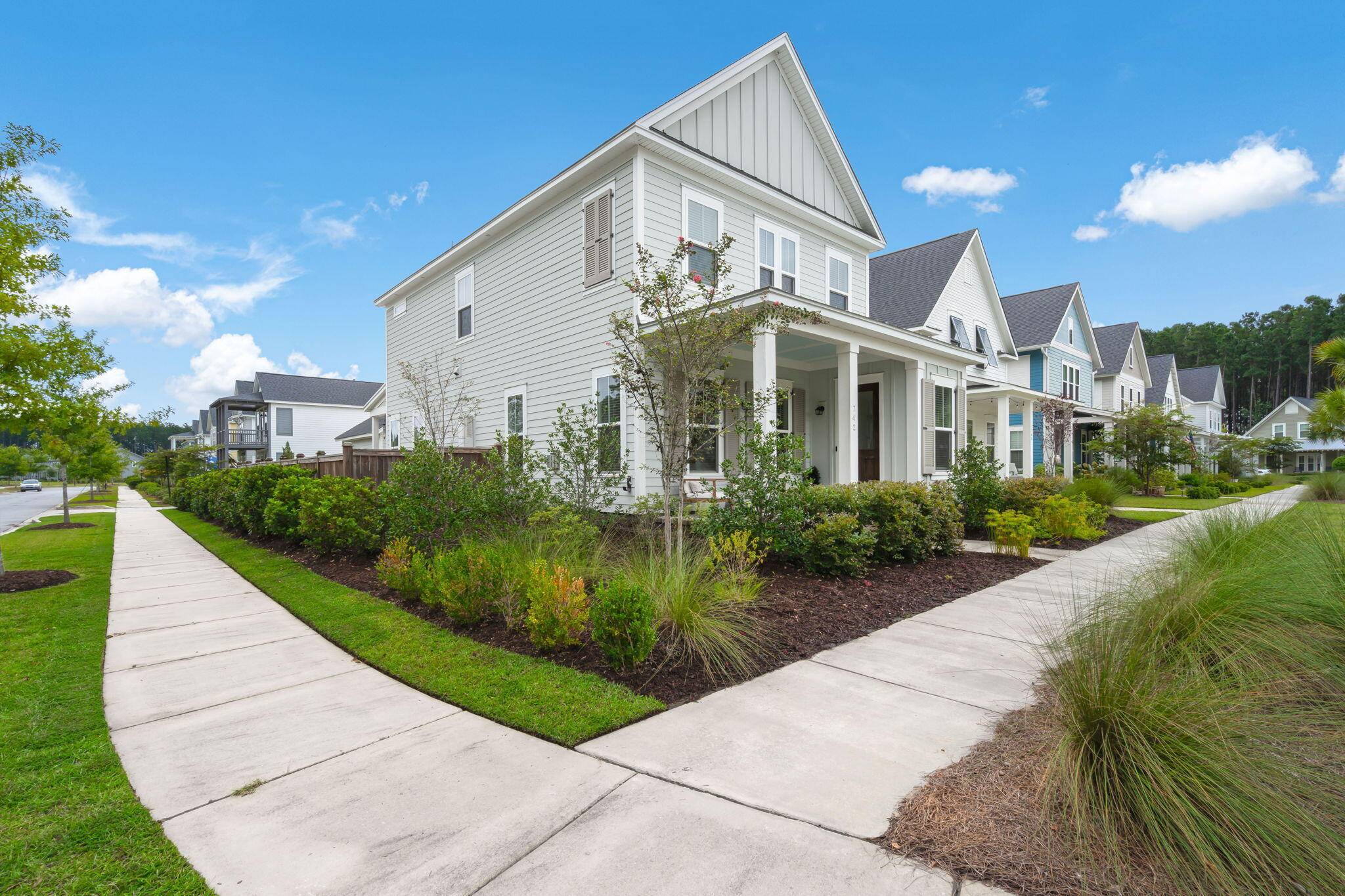 Summerville, SC 29486,742 Myrtle Branch St