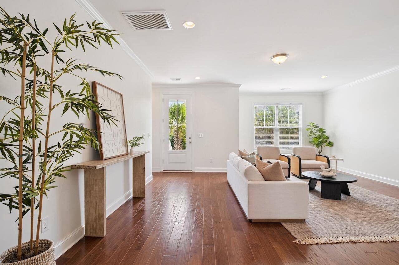 Mount Pleasant, SC 29466,1617 Prince Edward St
