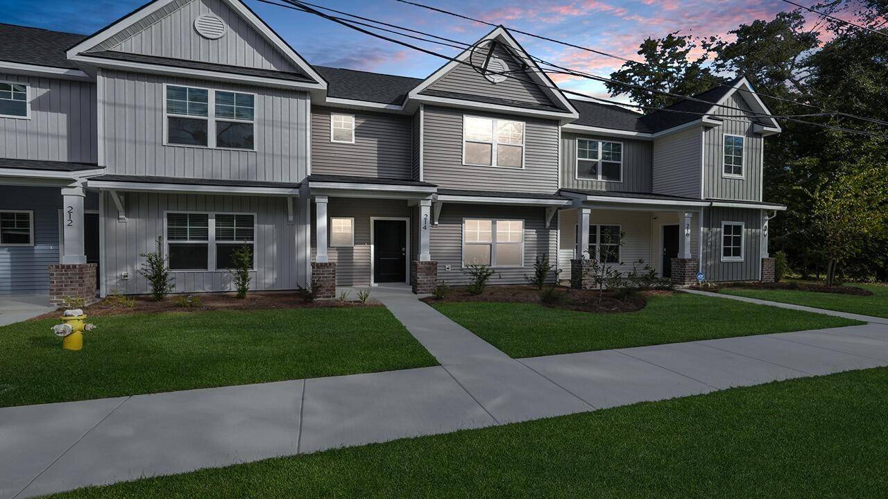 Summerville, SC 29485,214 Garbon Dr