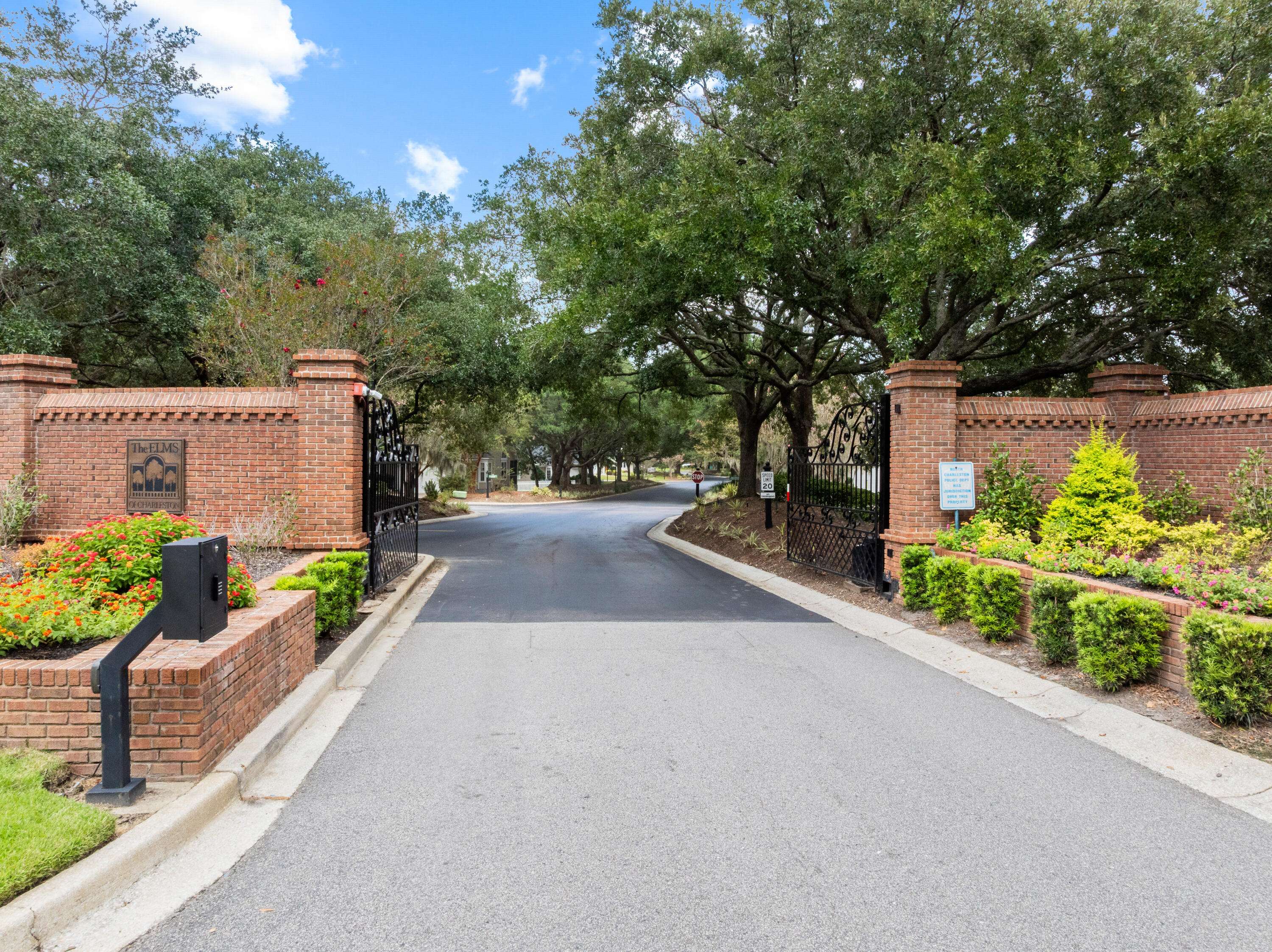 North Charleston, SC 29406,9090 Hadley Ct