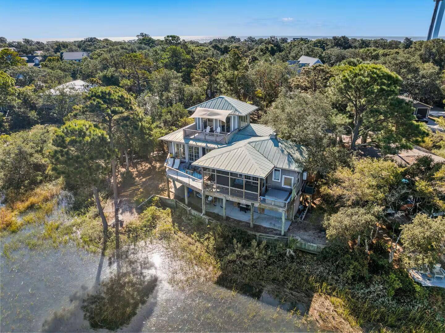 Folly Beach, SC 29439,522 E Huron Ave