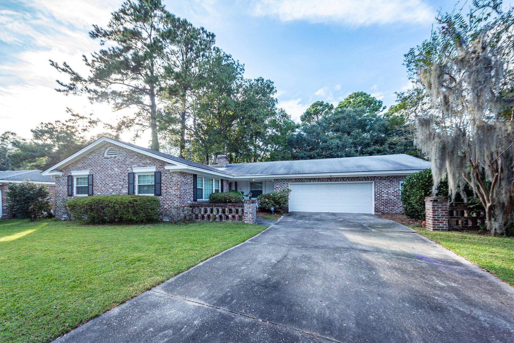 Hanahan, SC 29410,1234 Brookside Dr