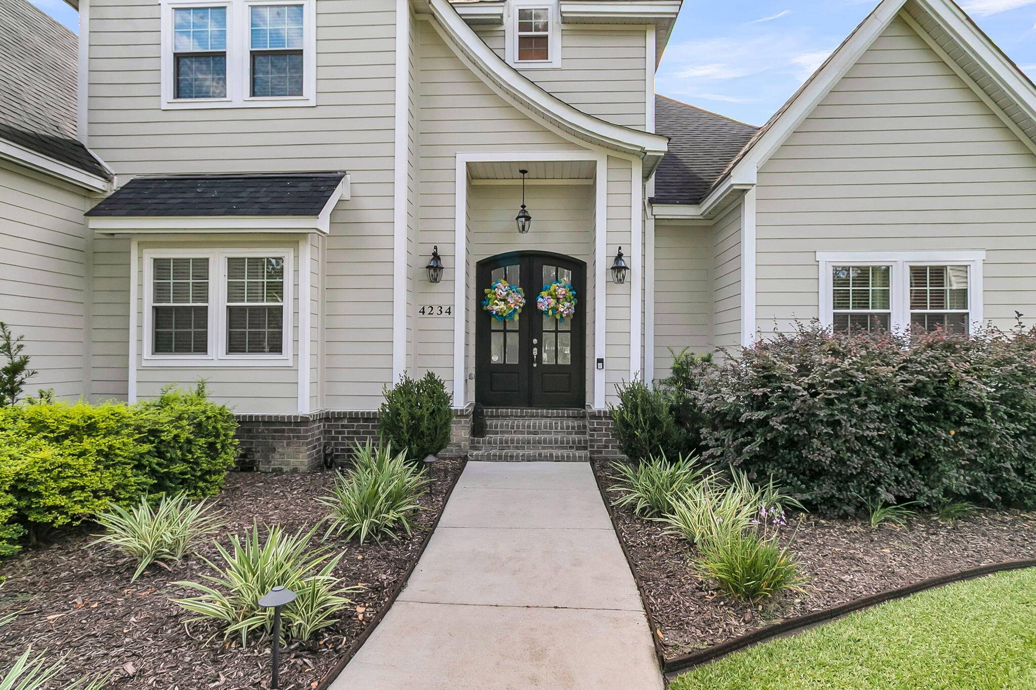 North Charleston, SC 29420,4234 Club Course Dr