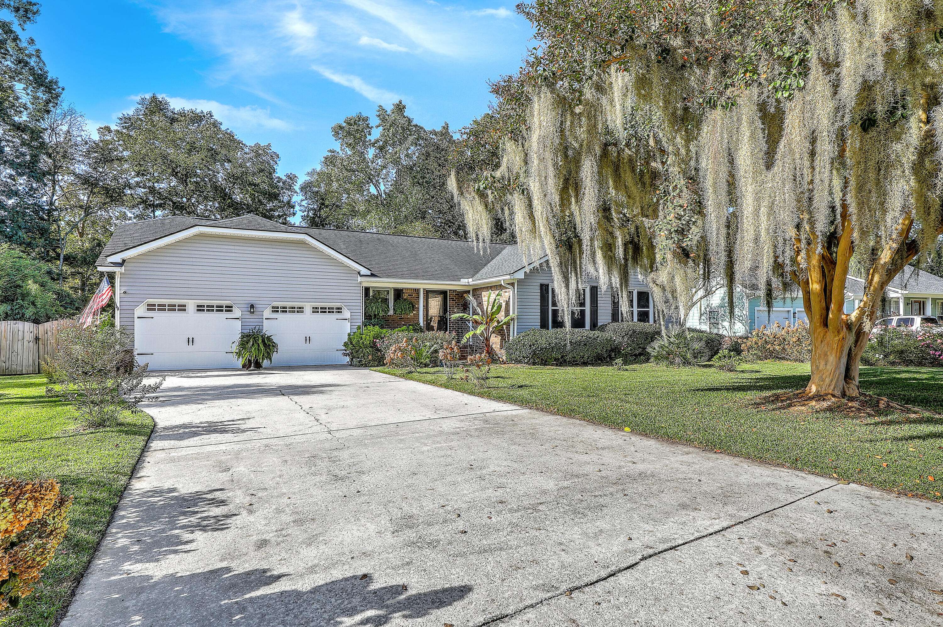 Summerville, SC 29485,106 Mulberry Hill