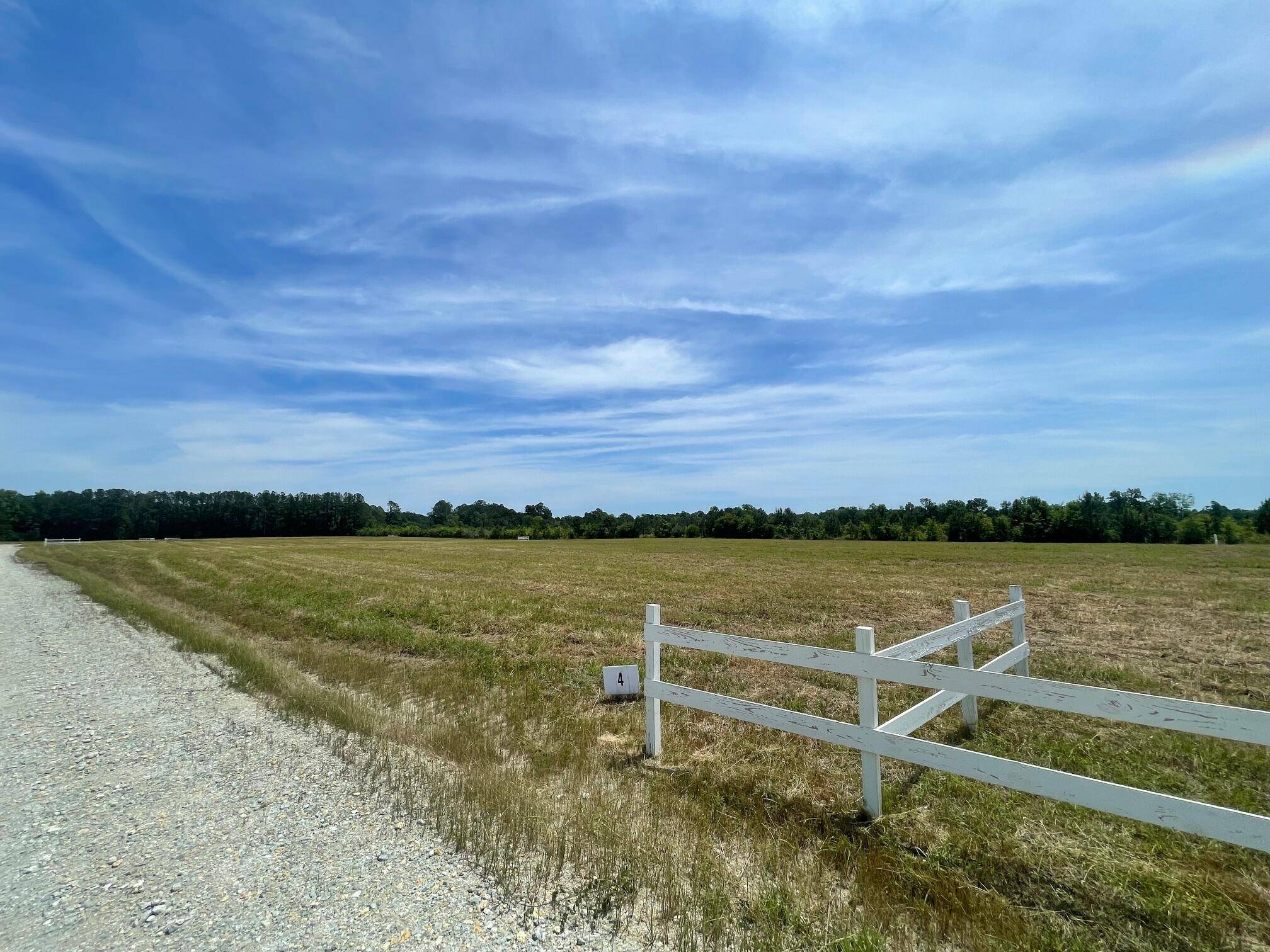 Cross, SC 29436,129 Rambling Ln