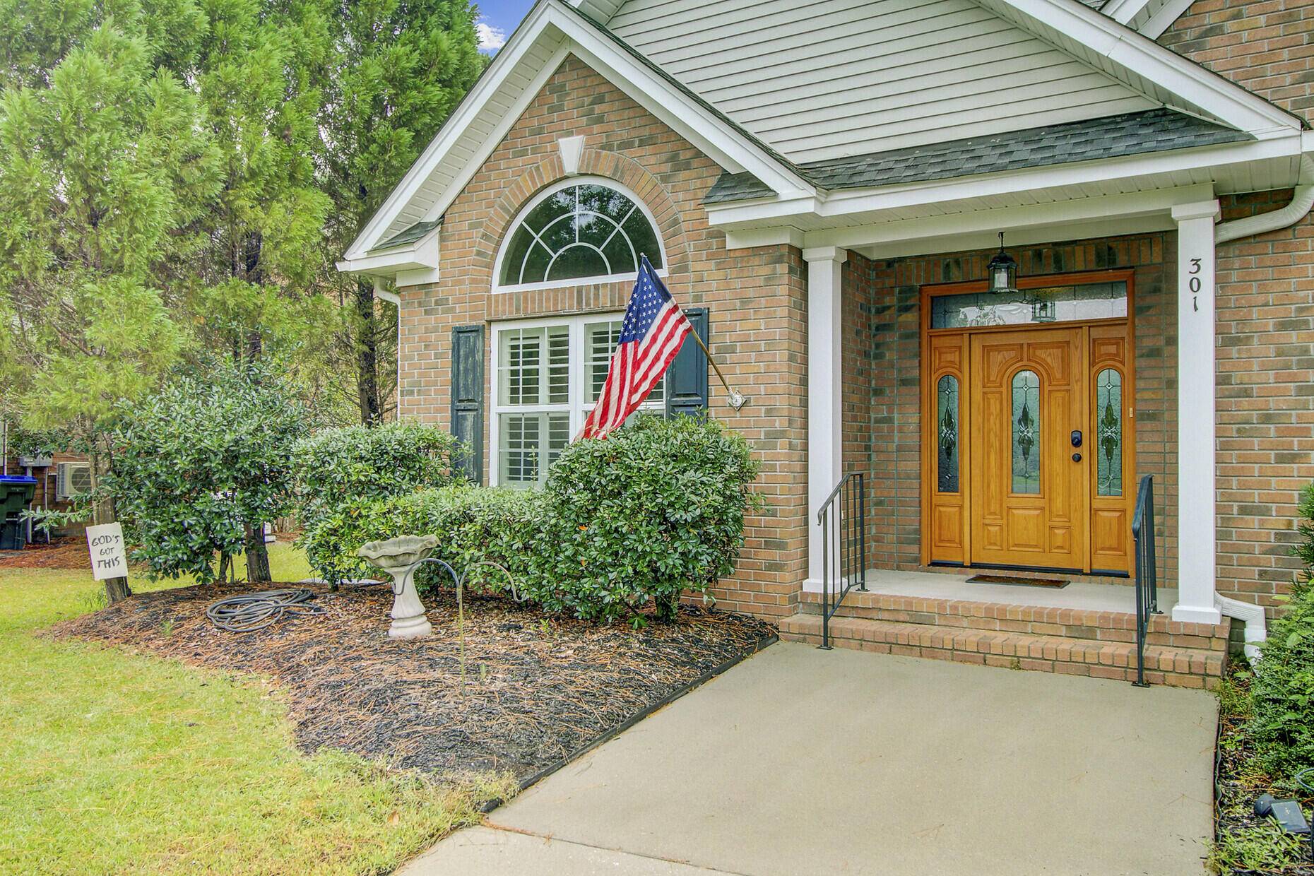 Summerville, SC 29483,301 Renau Blvd