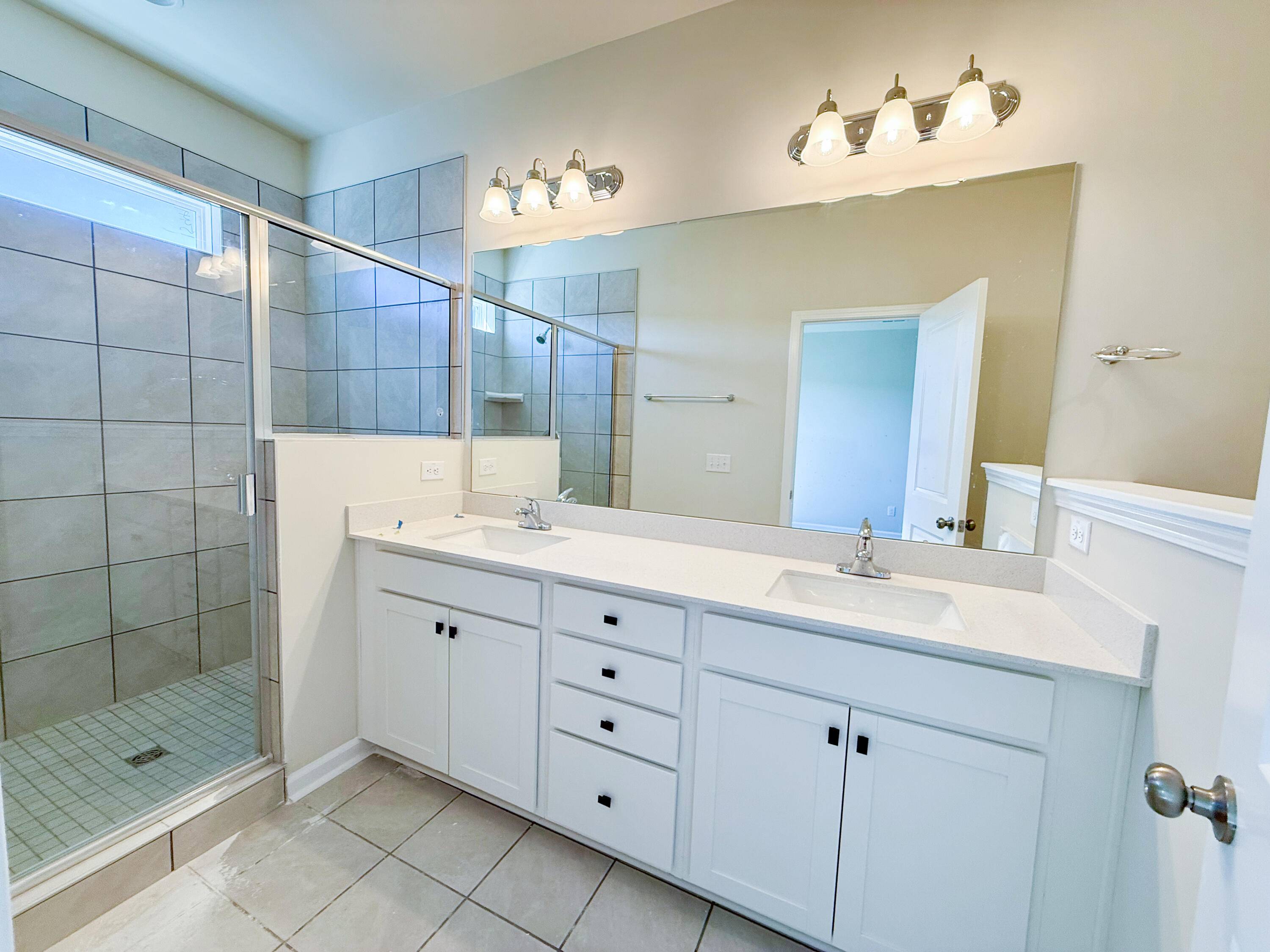 Summerville, SC 29486,769 Blueway Ave