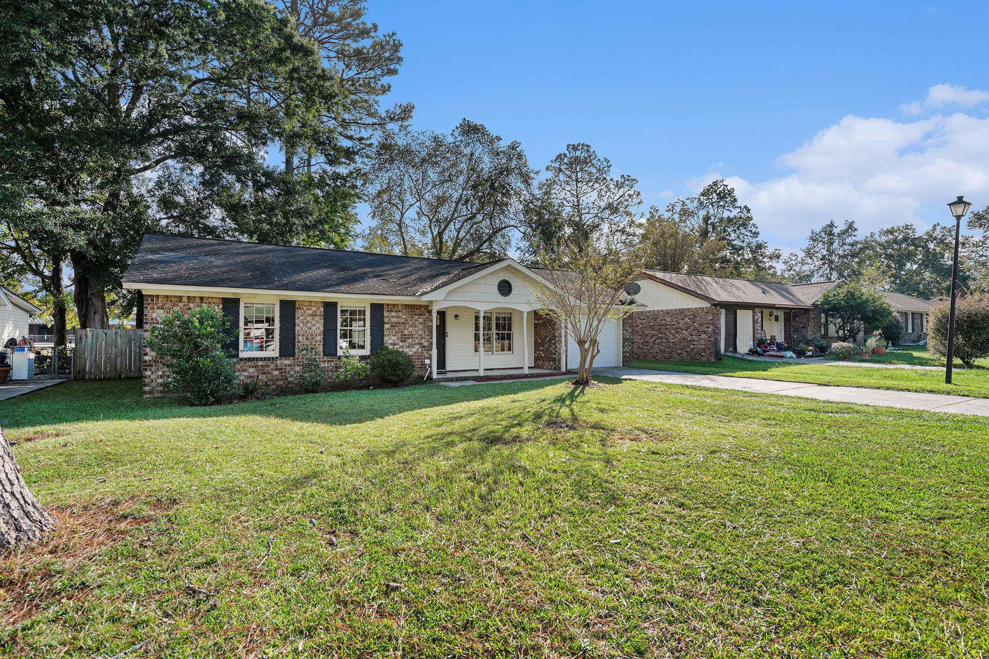 Summerville, SC 29486,106 Highland Ave