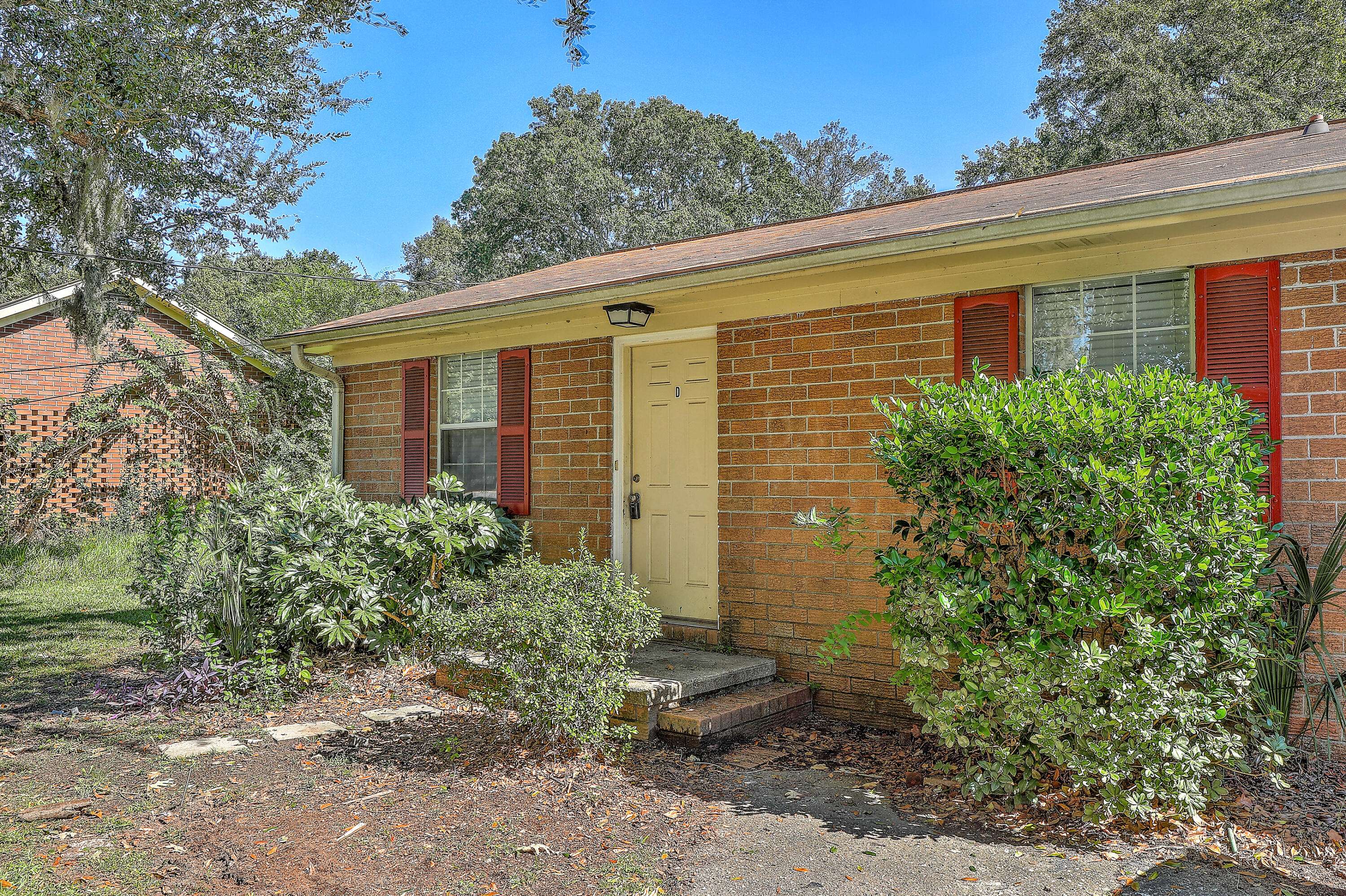 Charleston, SC 29412,1182 Folly Rd #A,B,C,D