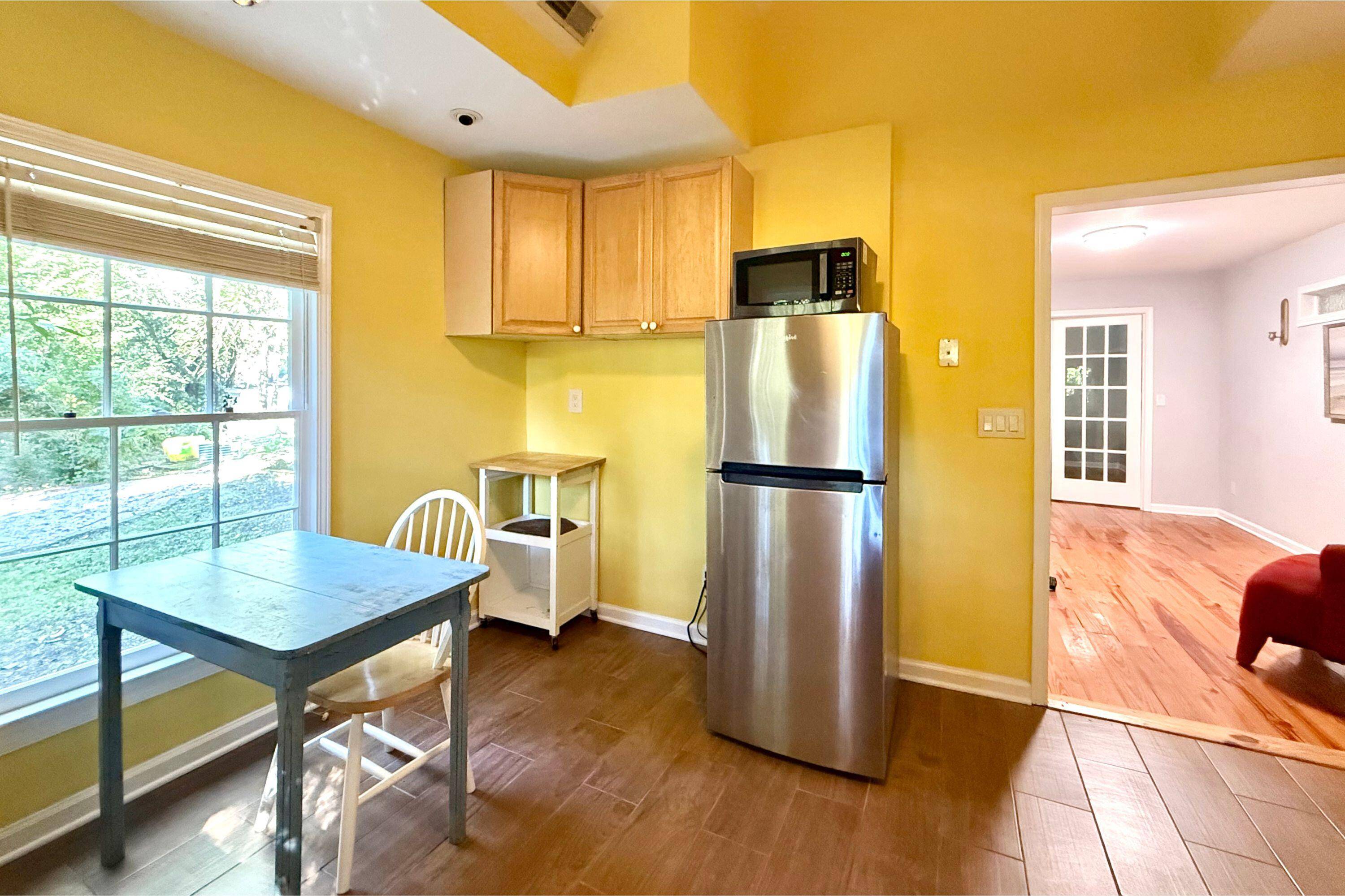 Summerville, SC 29483,524 W Carolina Ave #A