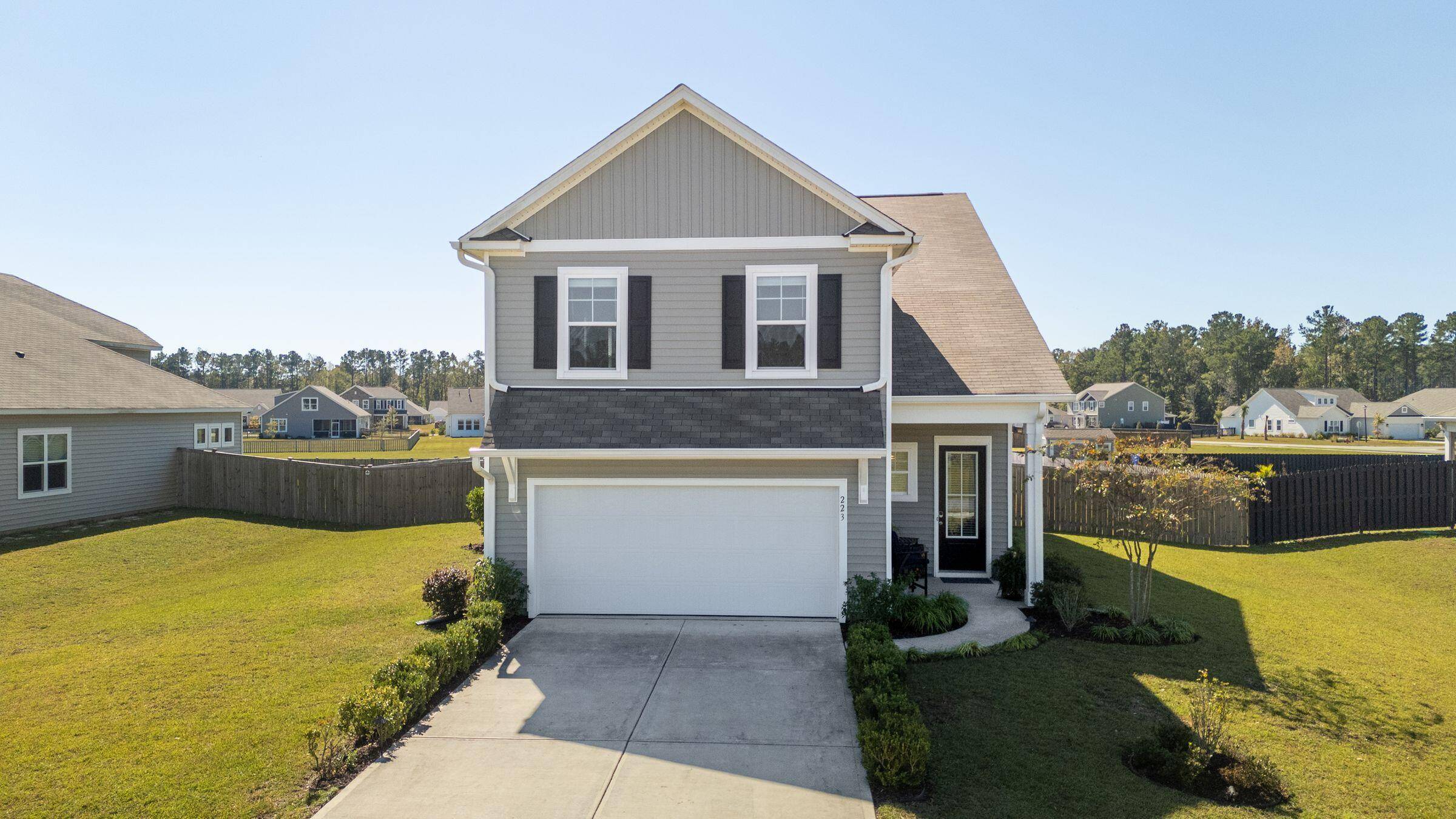 Huger, SC 29450,223 Silver Creek Dr