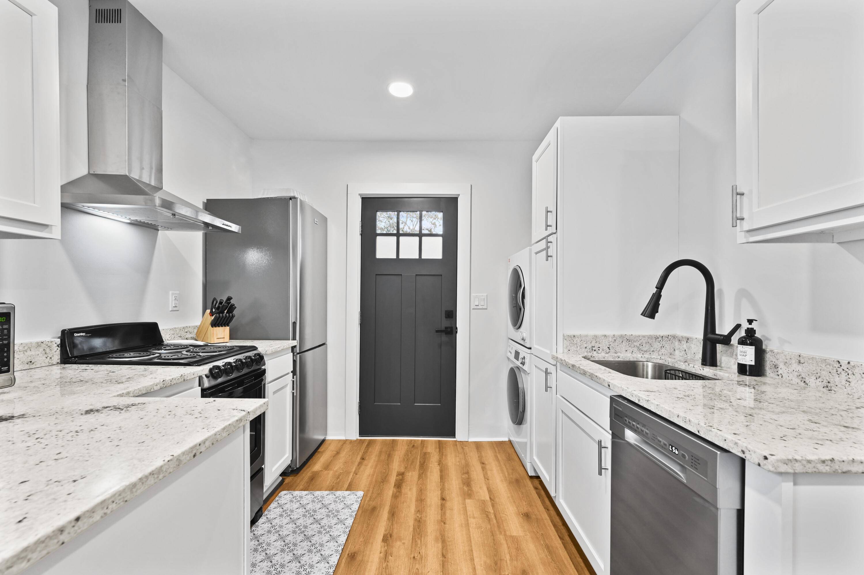 North Charleston, SC 29405,2215 Cambridge Ave