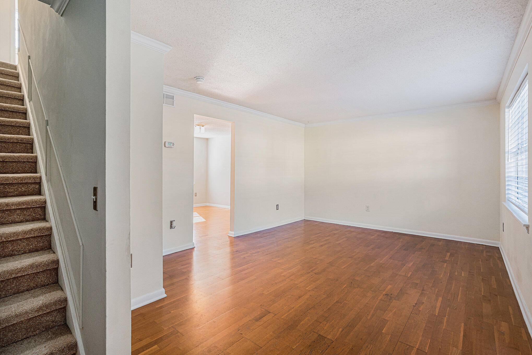 Charleston, SC 29414,415 Parkdale Dr #14d