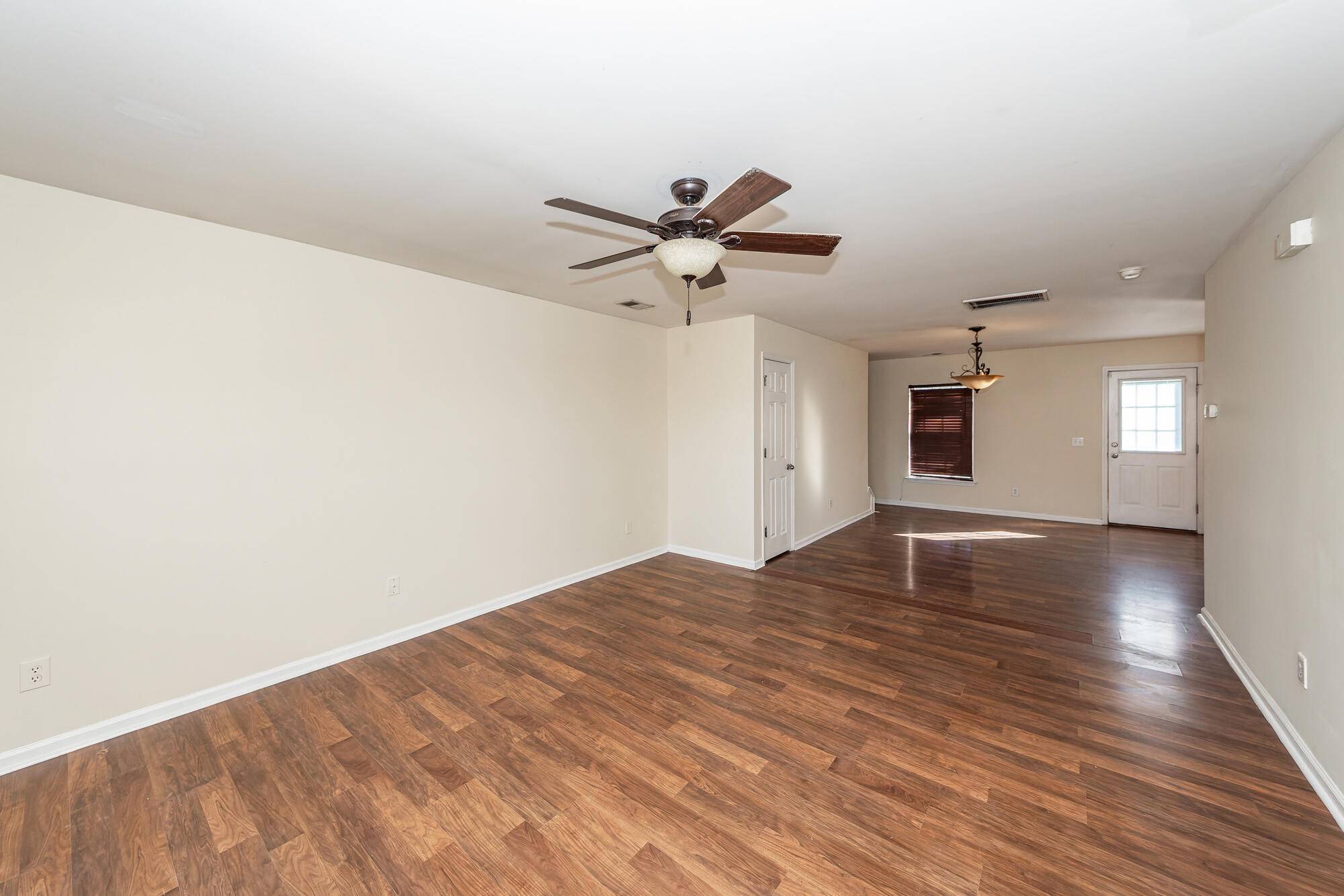 Moncks Corner, SC 29461,303 Cicadas Song