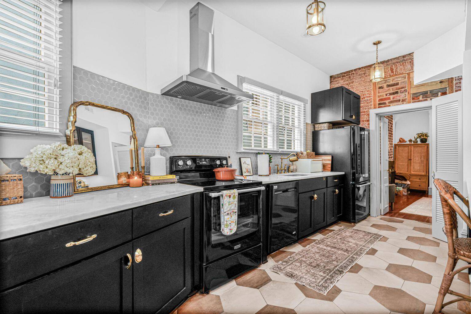 Charleston, SC 29401,35 Society St #C