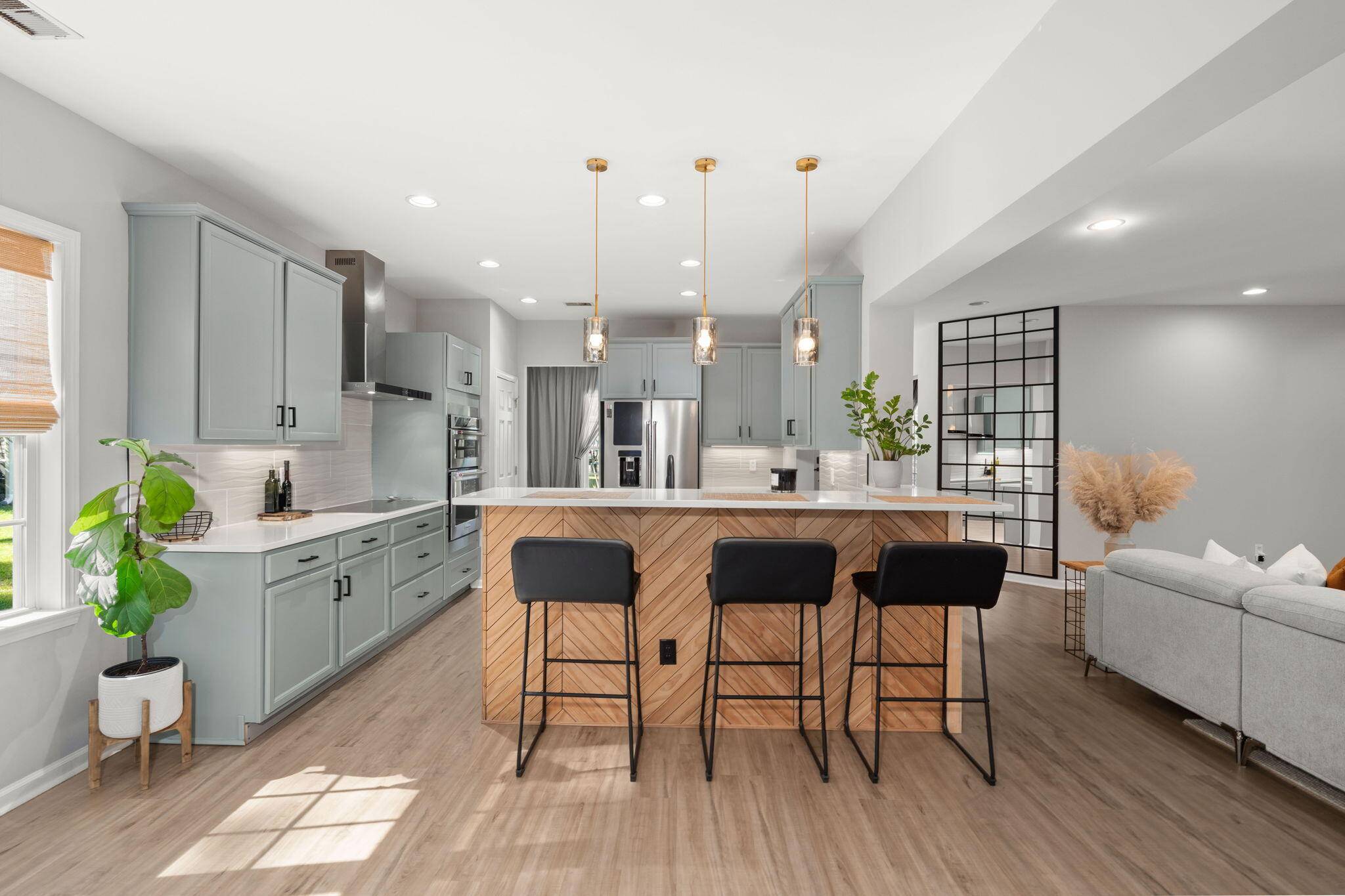 Hanahan, SC 29410,1504 Saint Stephens Way