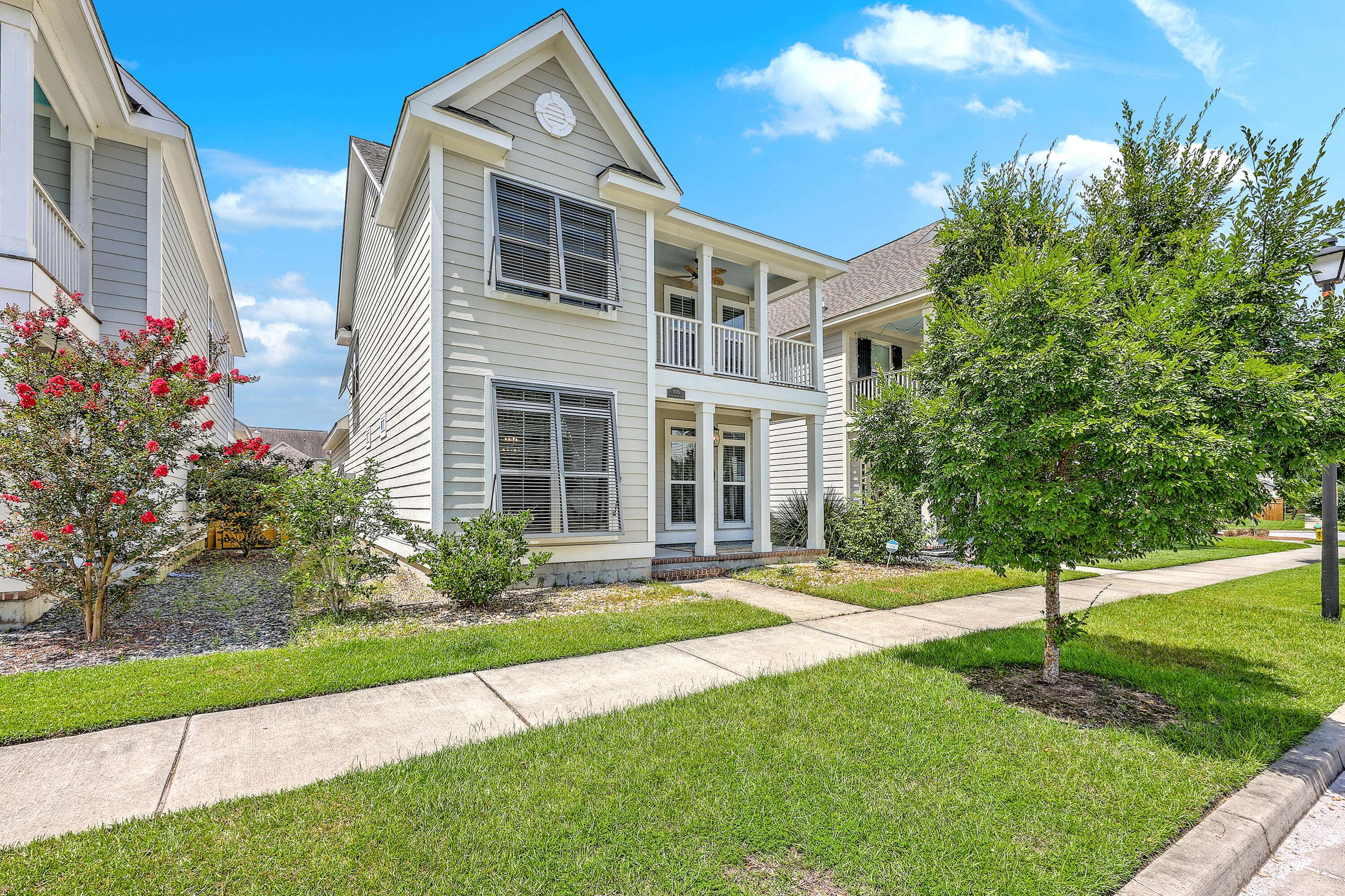 Johns Island, SC 29455,1695 Sparkleberry Ln