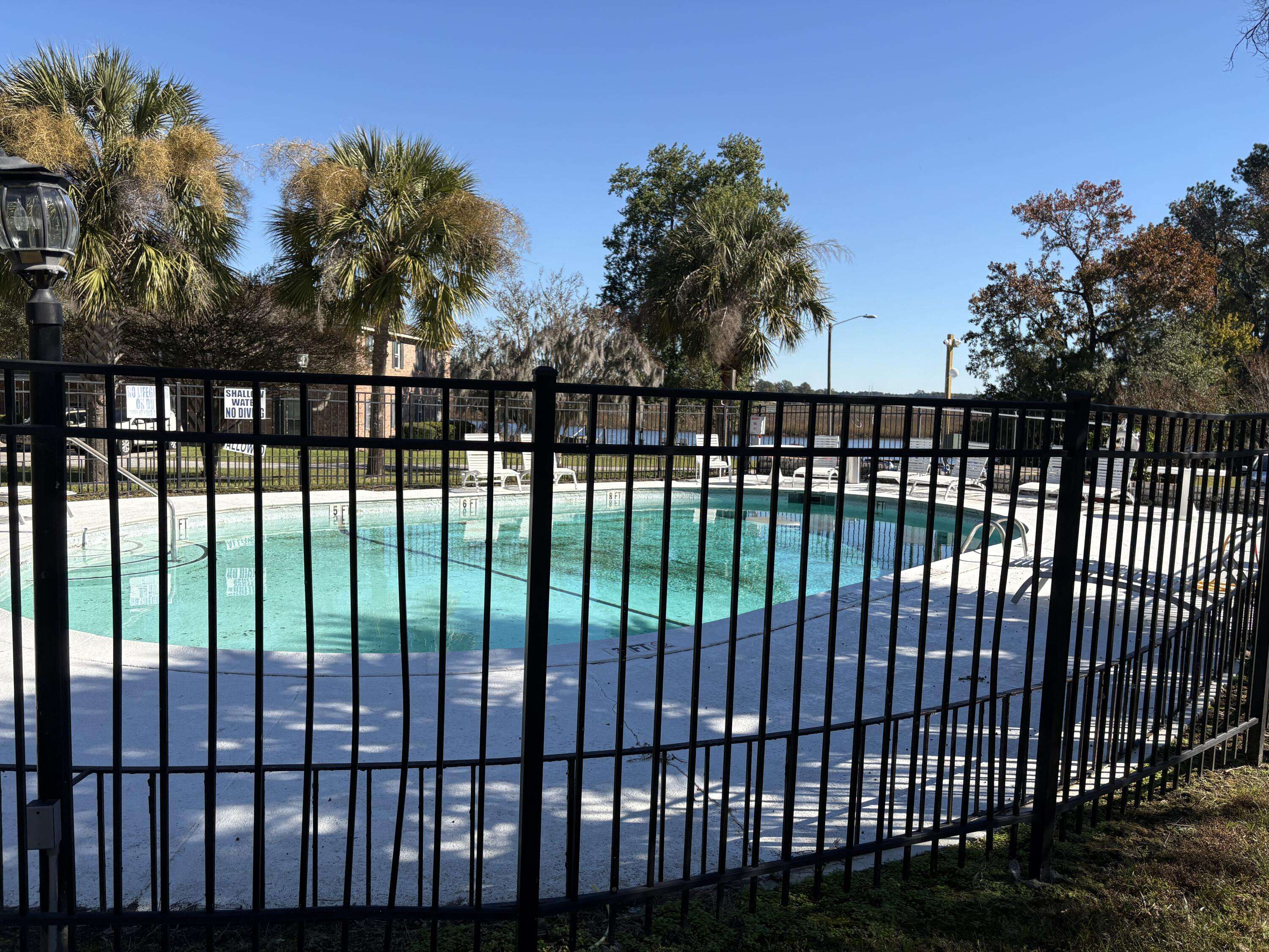 Hanahan, SC 29410,6240 Old Point Rd #B1