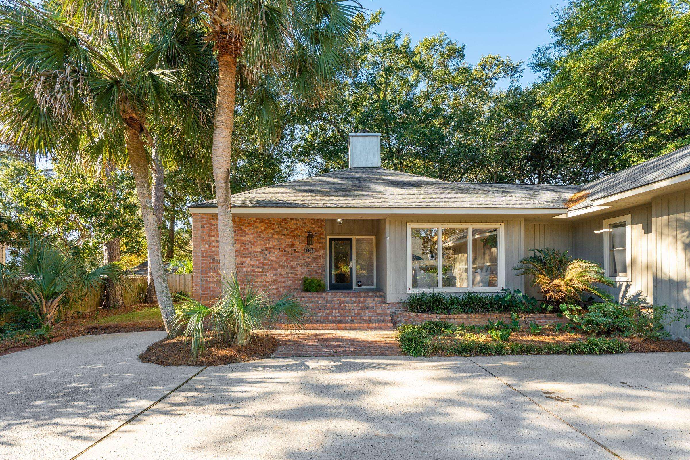 Mount Pleasant, SC 29464,1453 Pine Island View